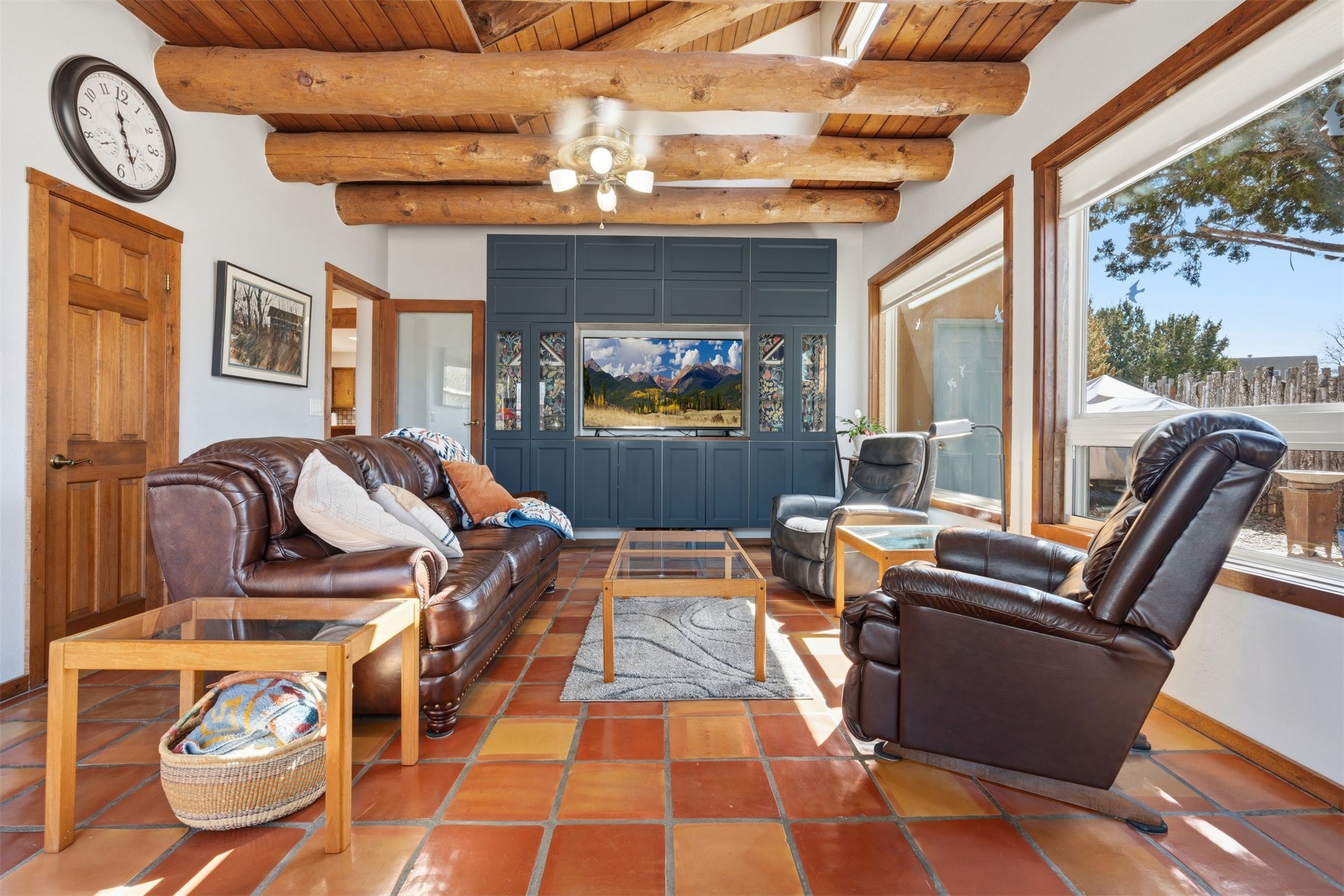 2504 Calle Delfino