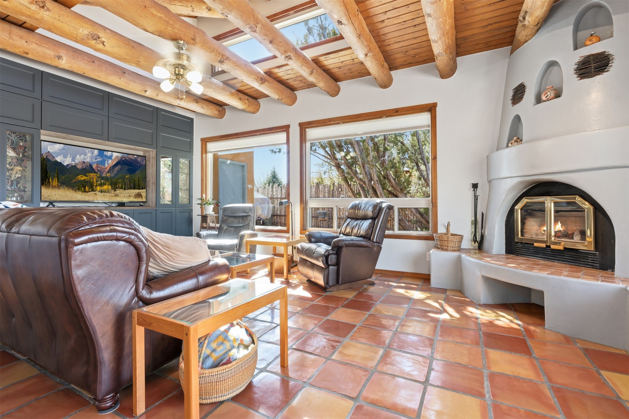 2504 Calle Delfino