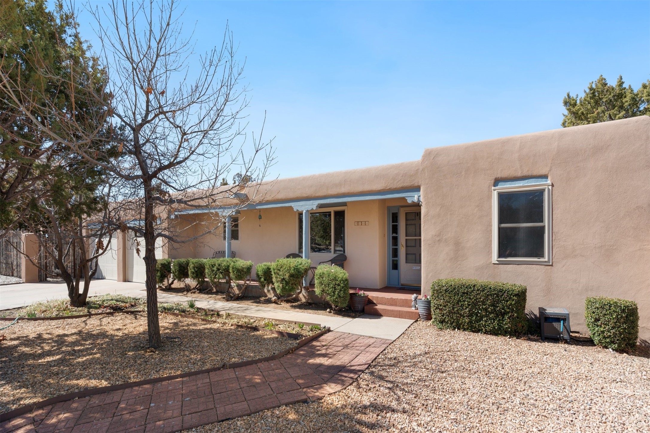 2504 Calle Delfino