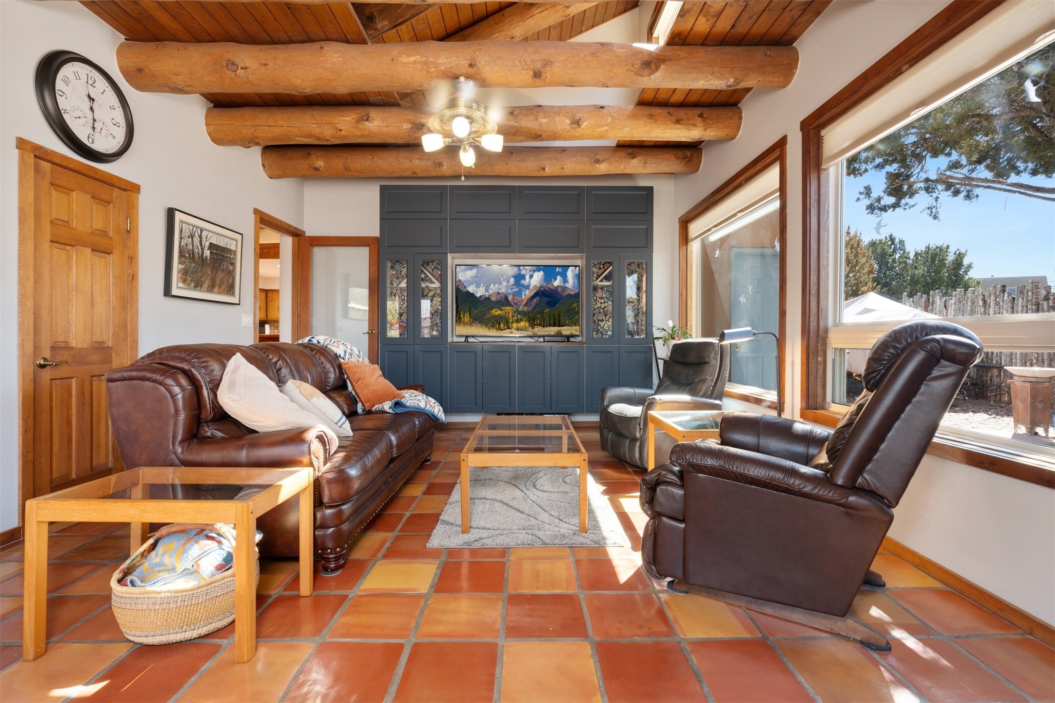 2504 Calle Delfino