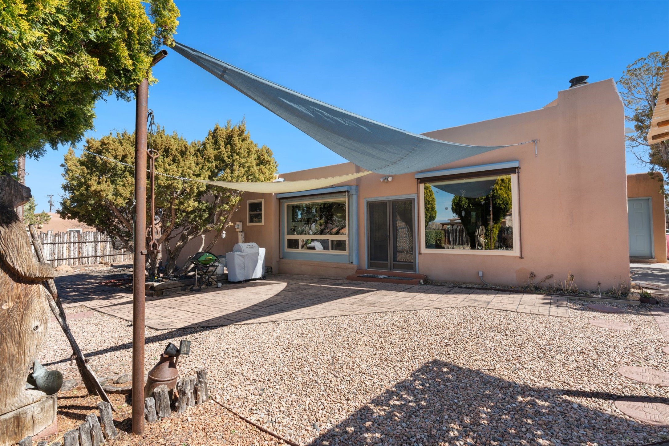 2504 Calle Delfino