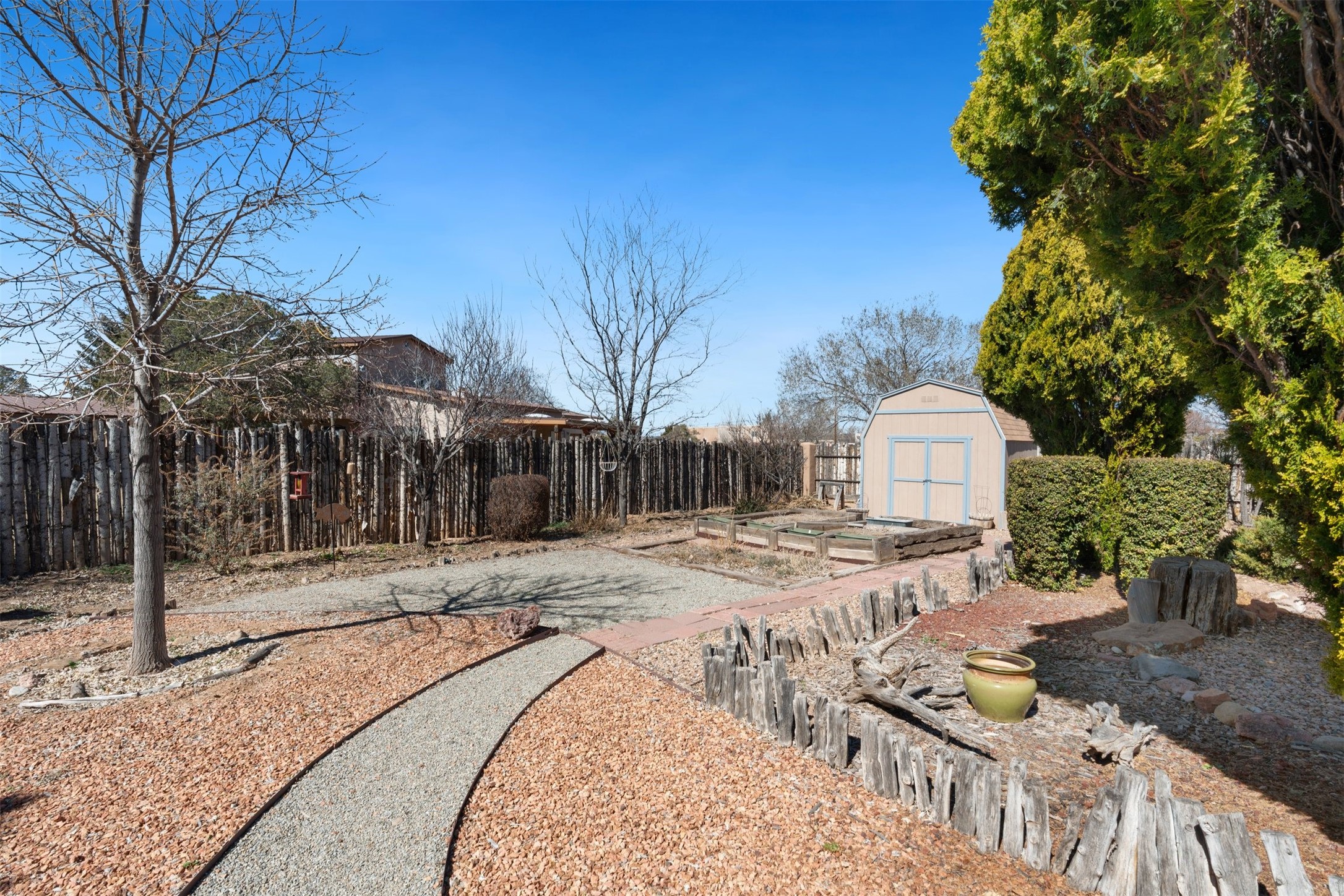 2504 Calle Delfino
