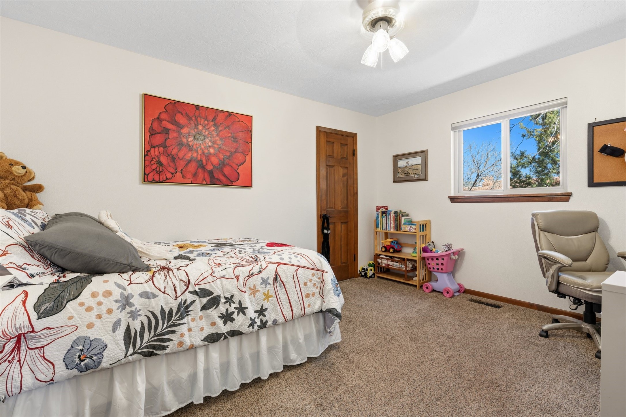 2504 Calle Delfino