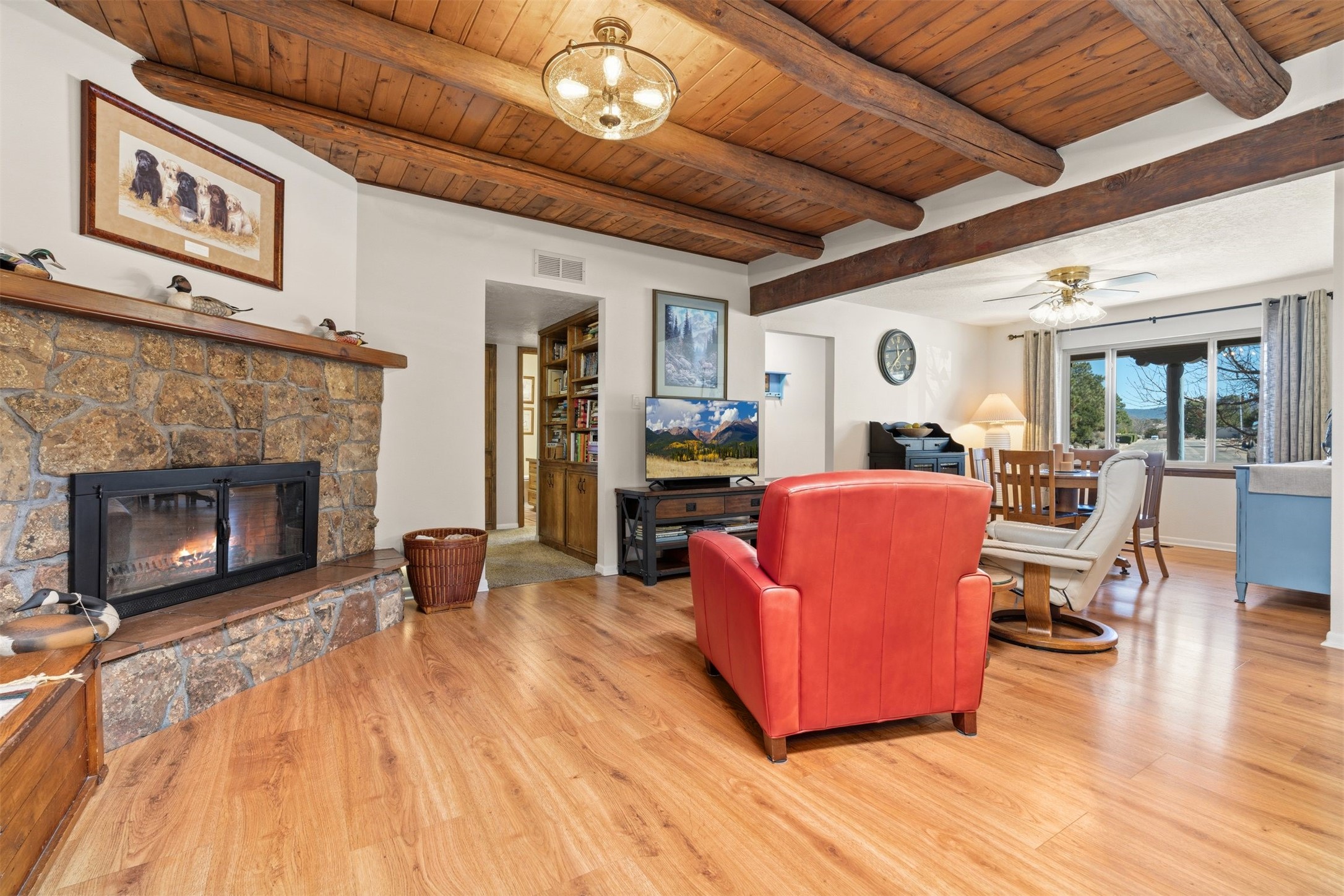 2504 Calle Delfino