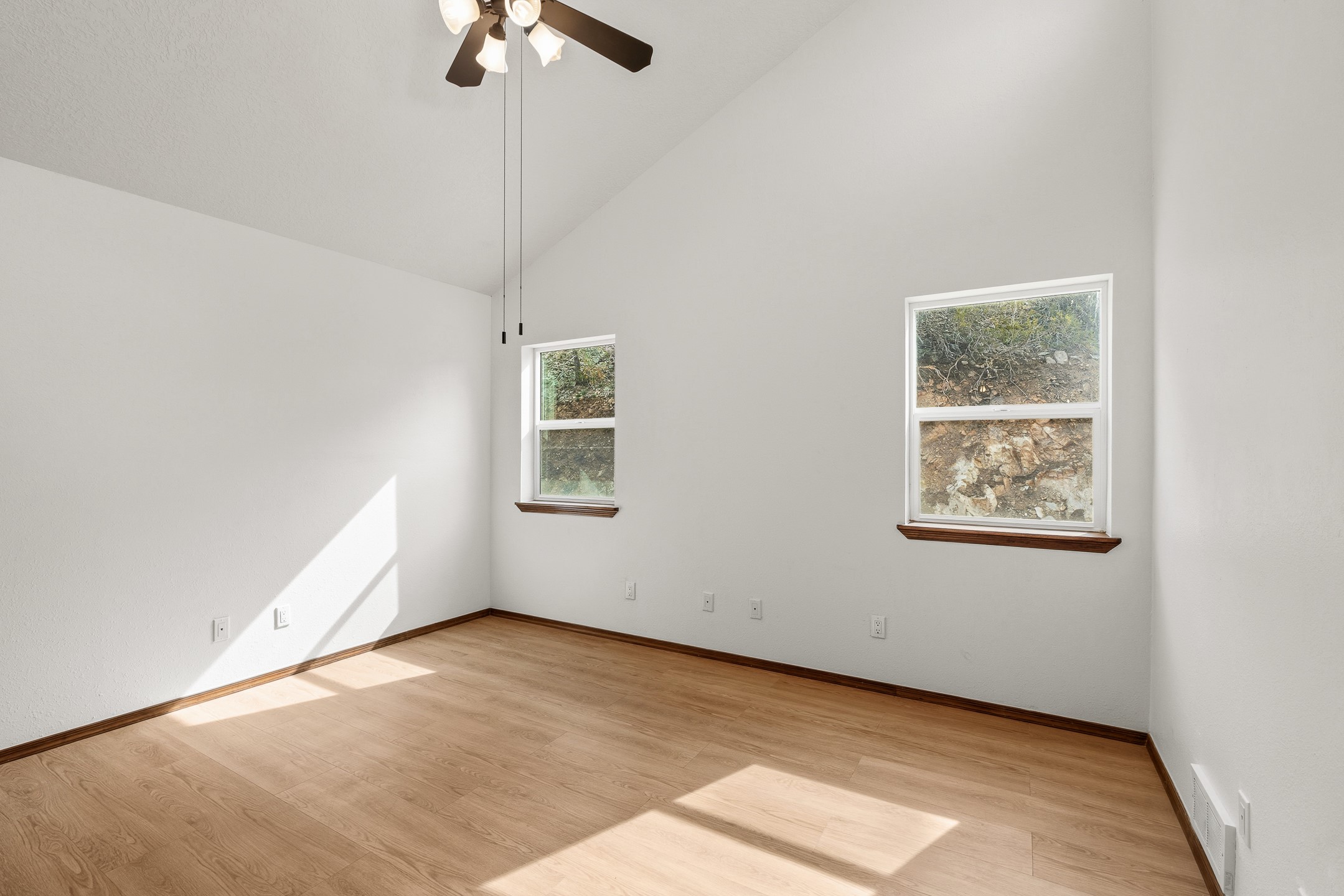 14 Lakeview Place