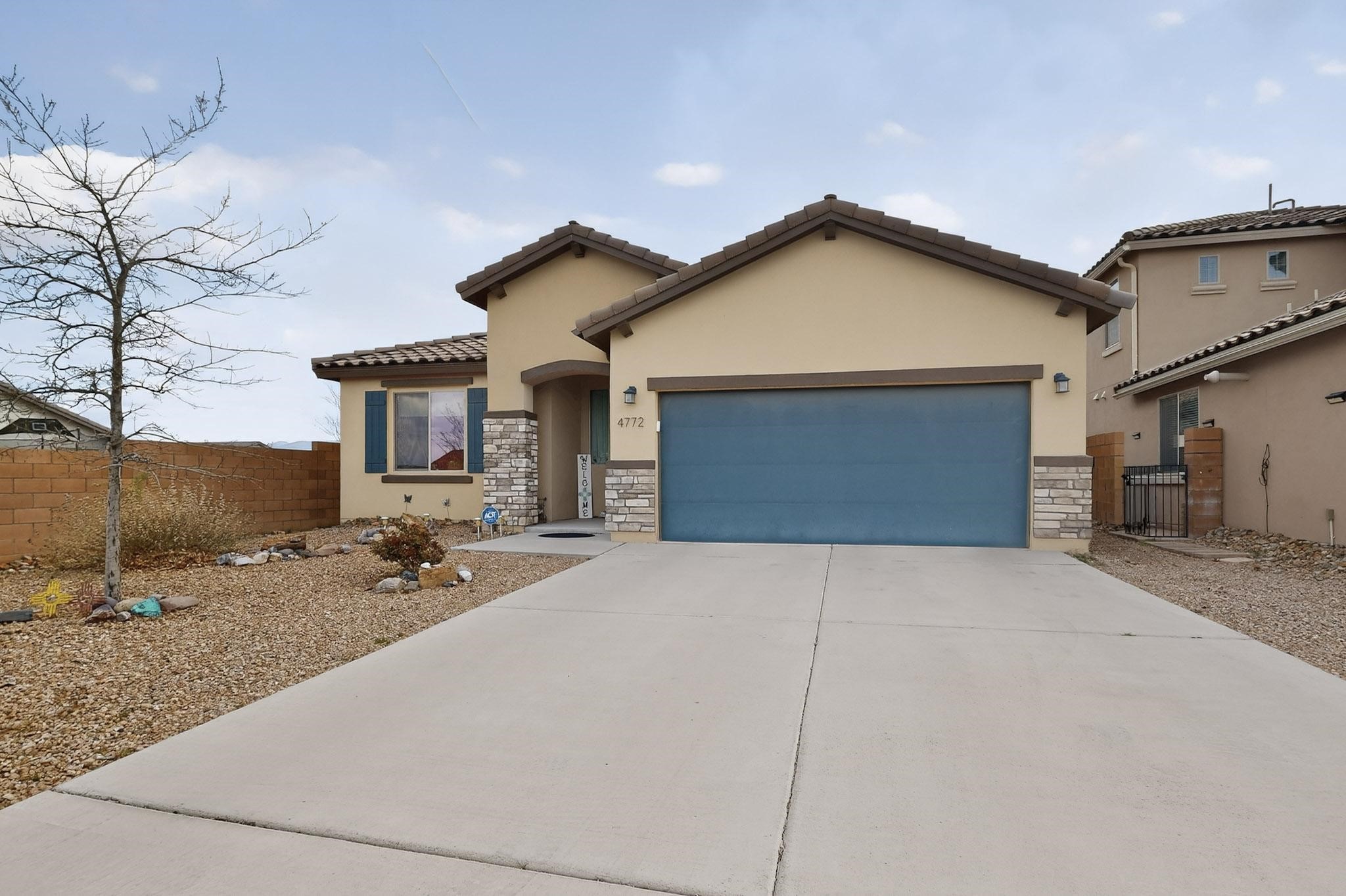 4772 Viento Del Norte
