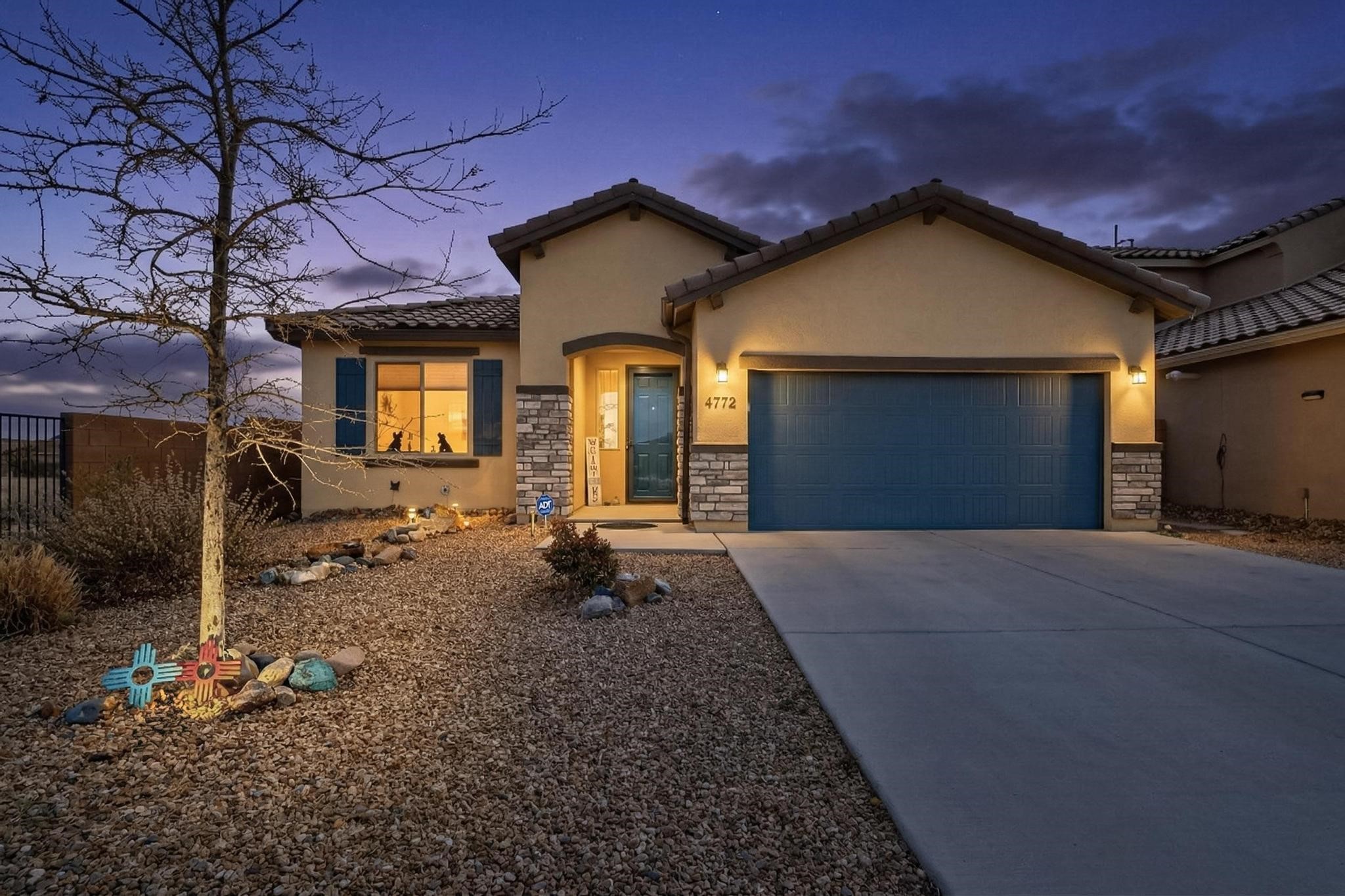 4772 Viento Del Norte