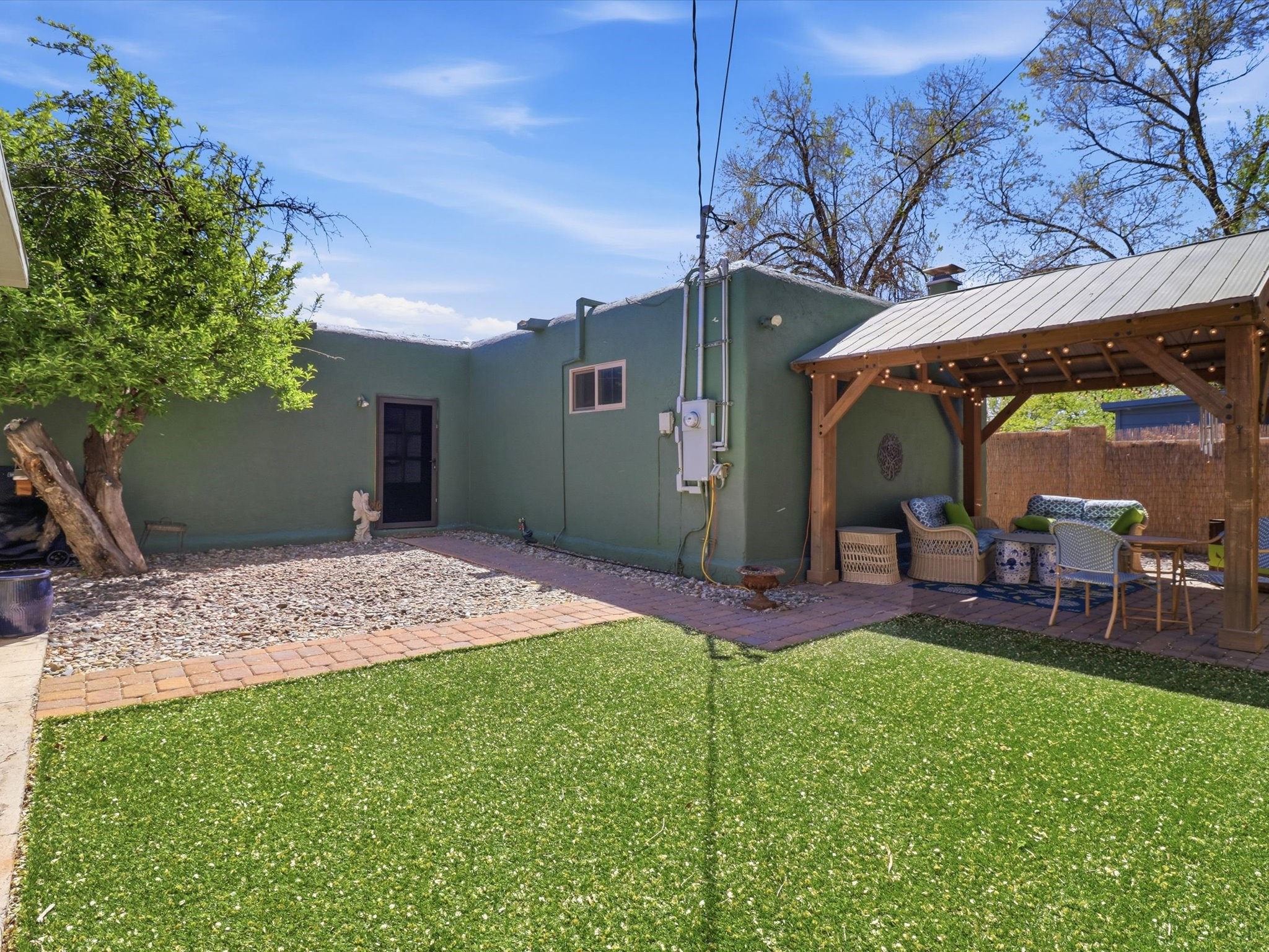 1415 Santa Cruz Drive