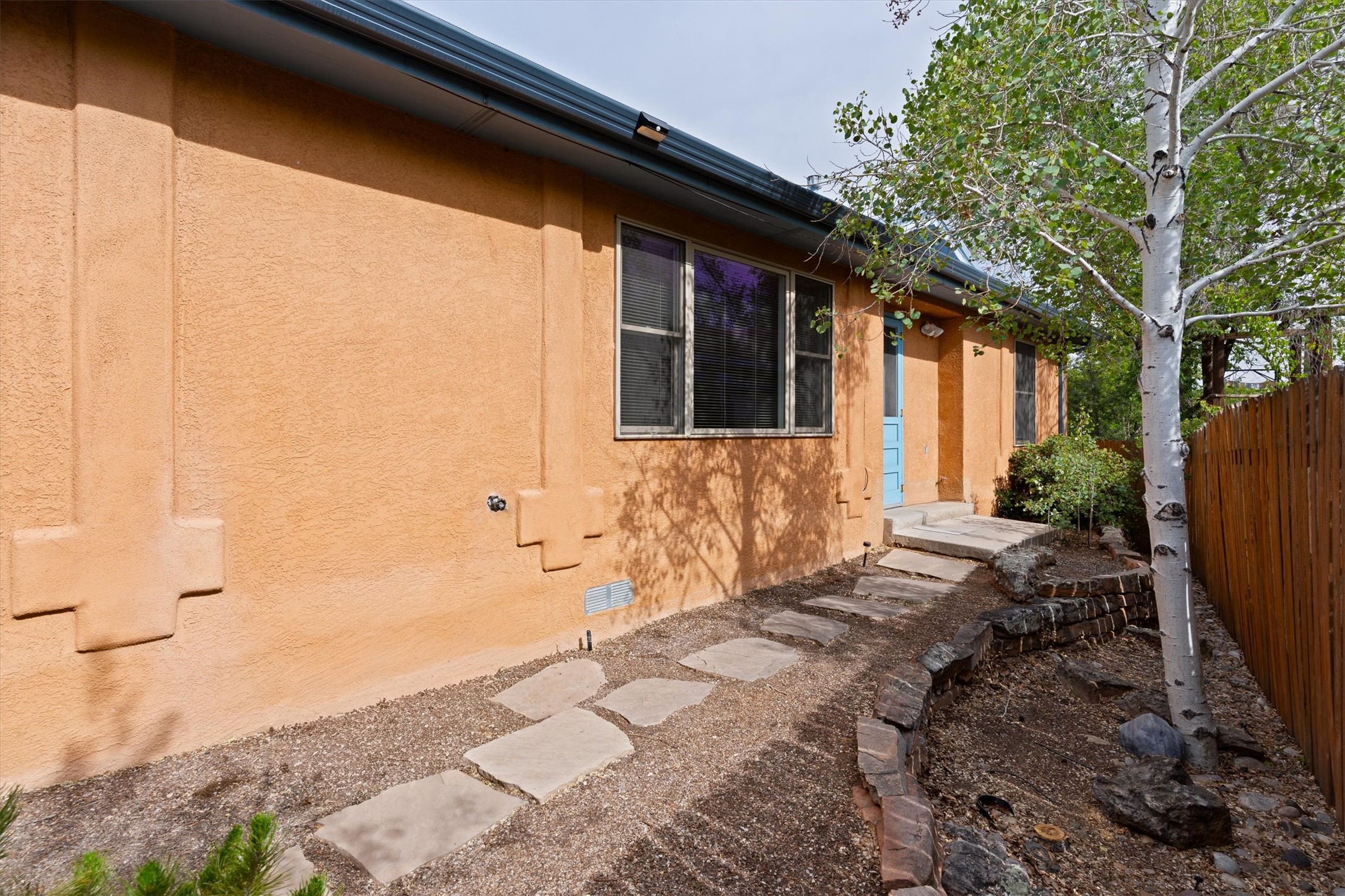 933 Dunlap Street