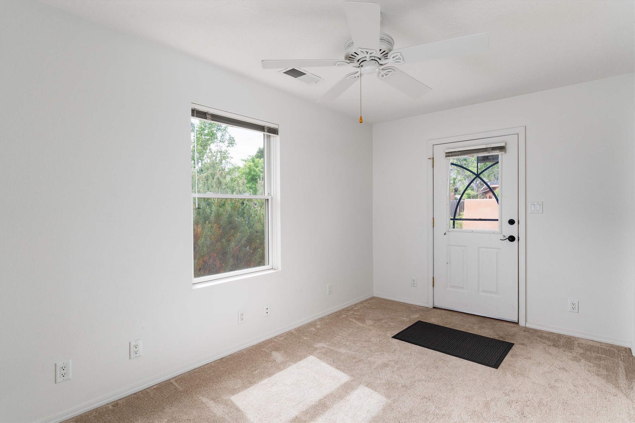 933 Dunlap Street