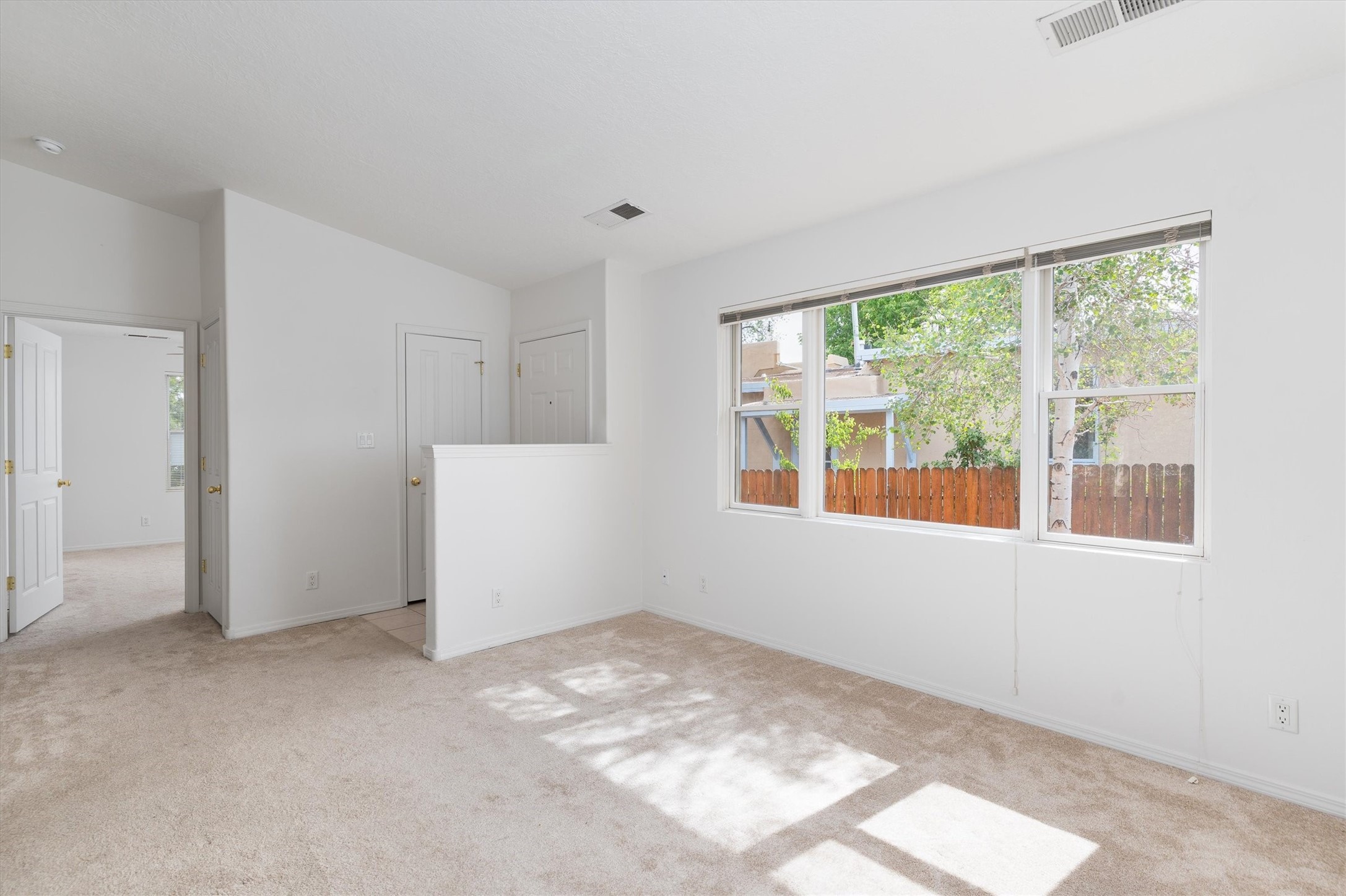933 Dunlap Street