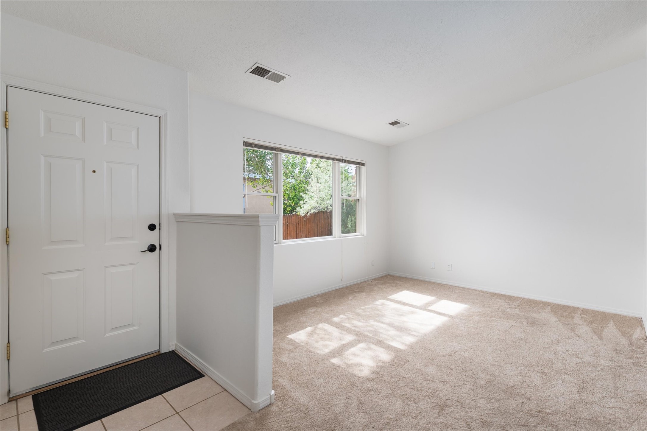 933 Dunlap Street