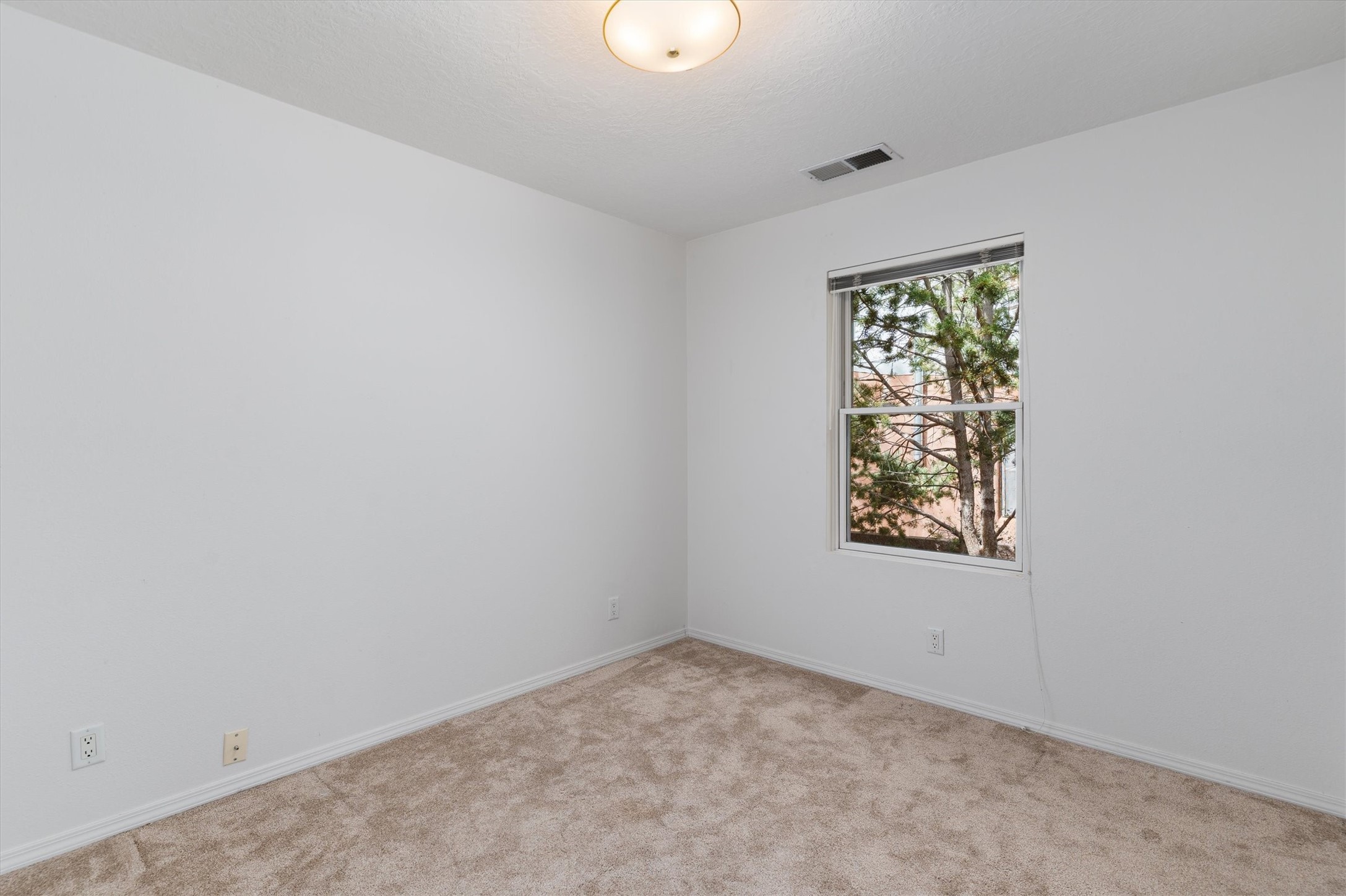 933 Dunlap Street
