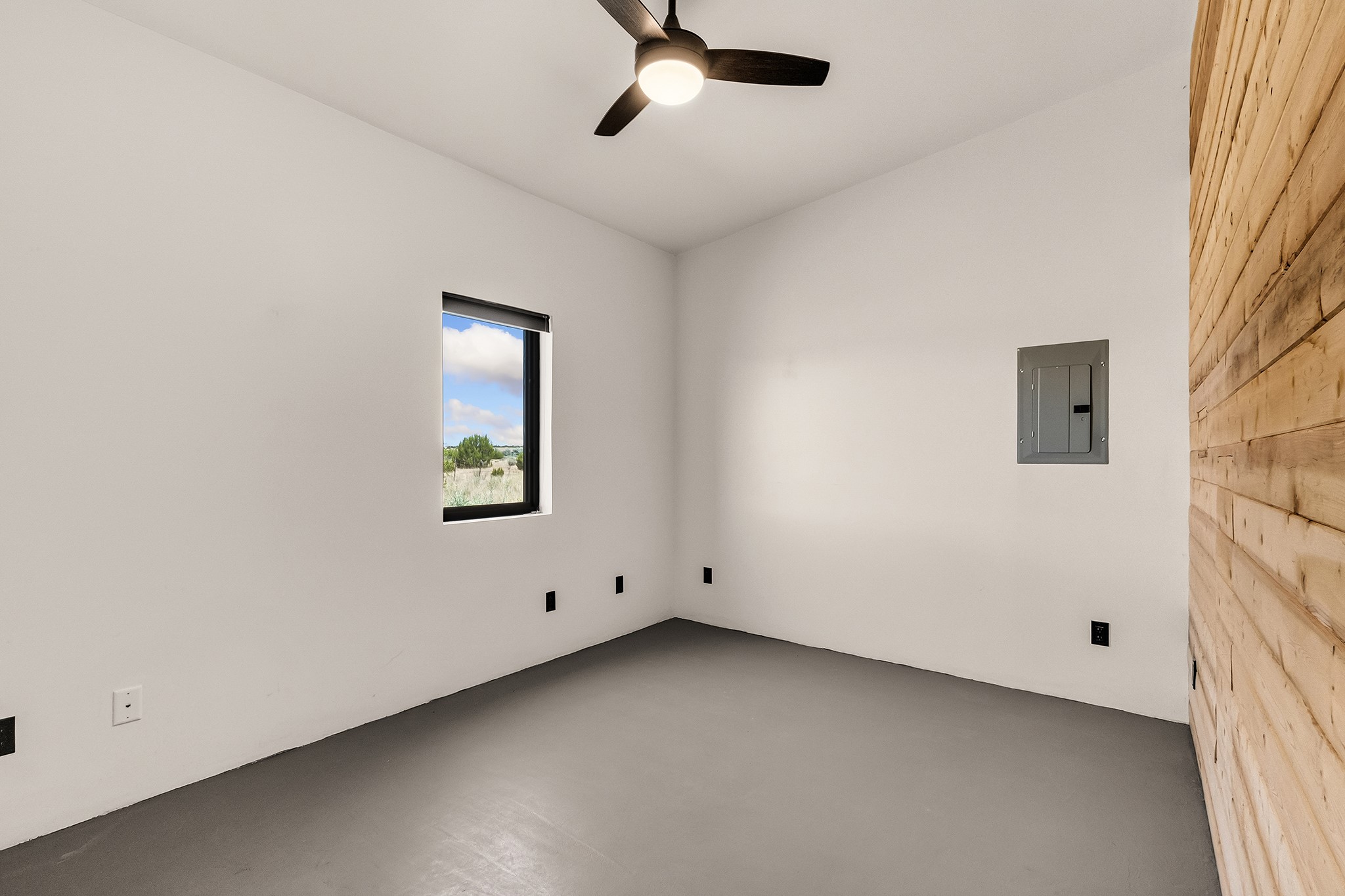 5581 Highway 41