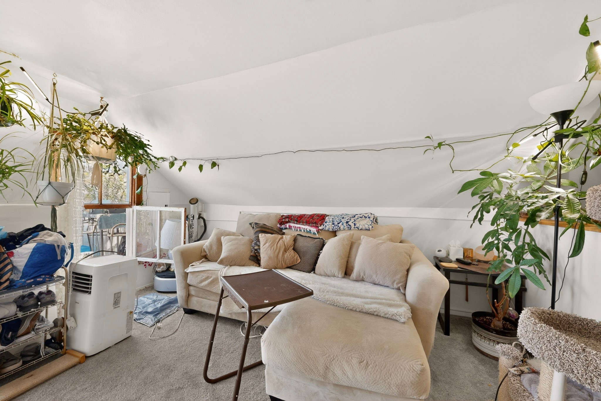 138 E Santa Fe Avenue