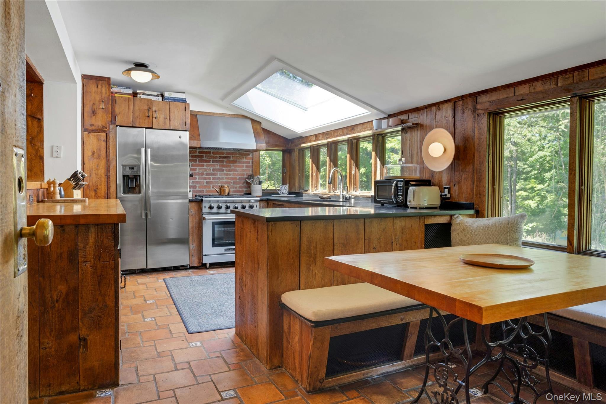183 Hickory Kingdom Road