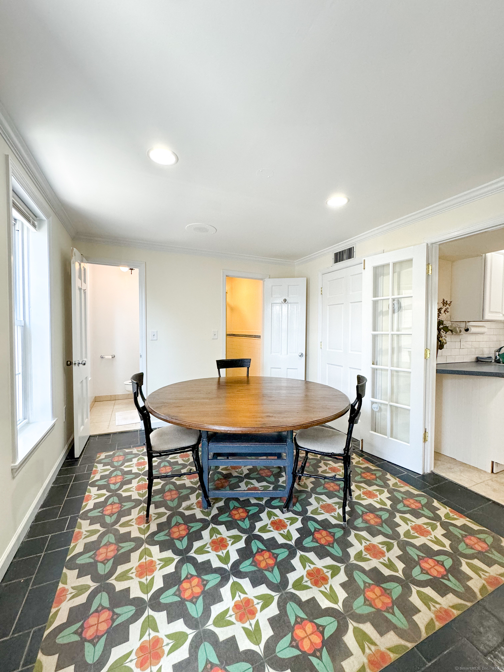 104 Rowayton Avenue Rear Bldg Unit 1