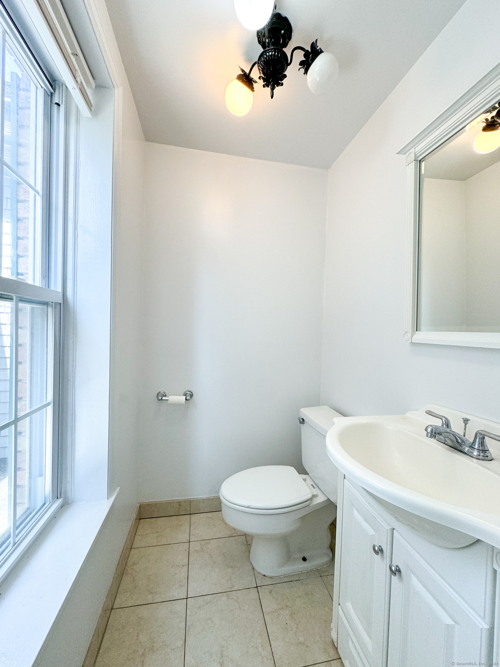 104 Rowayton Avenue Rear Bldg Unit 1