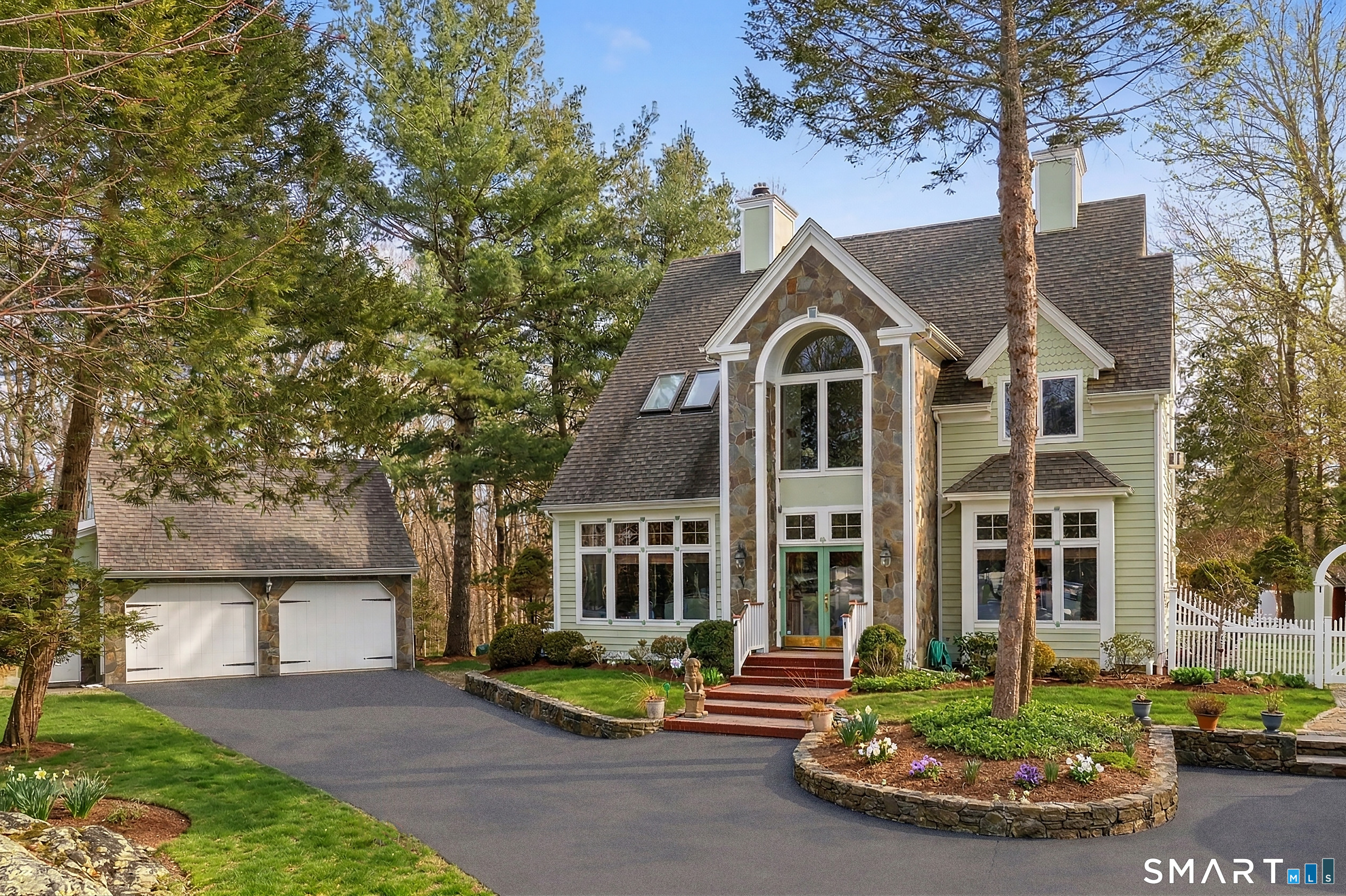 9-A Obtuse Rocks Road