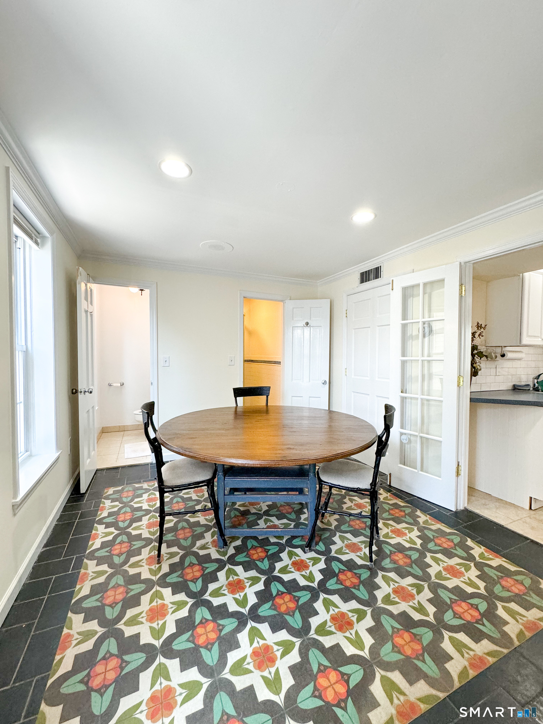 104 Rowayton Avenue Unit: Rear Bldg Unit 1