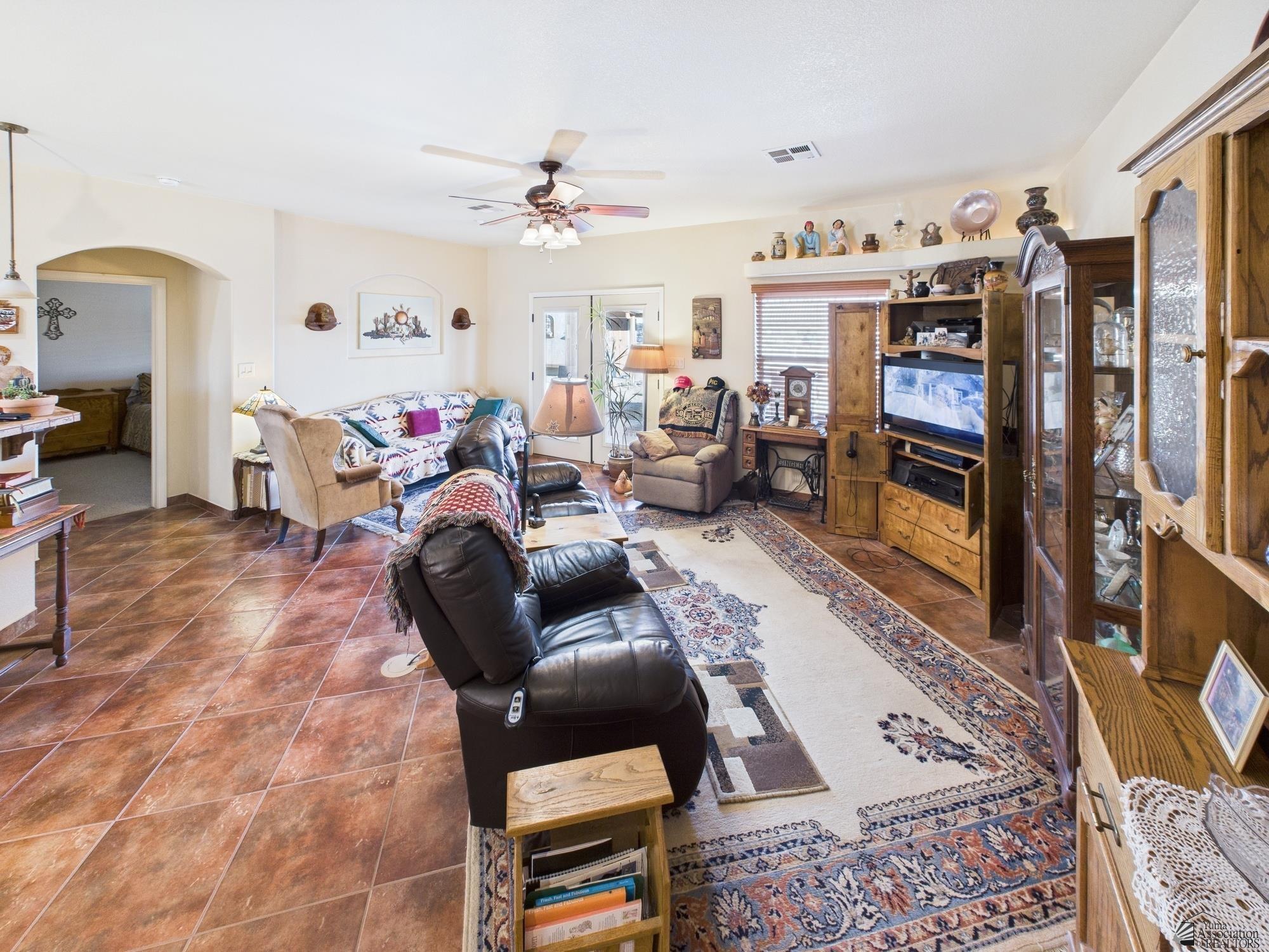 14340 E 49 Ln