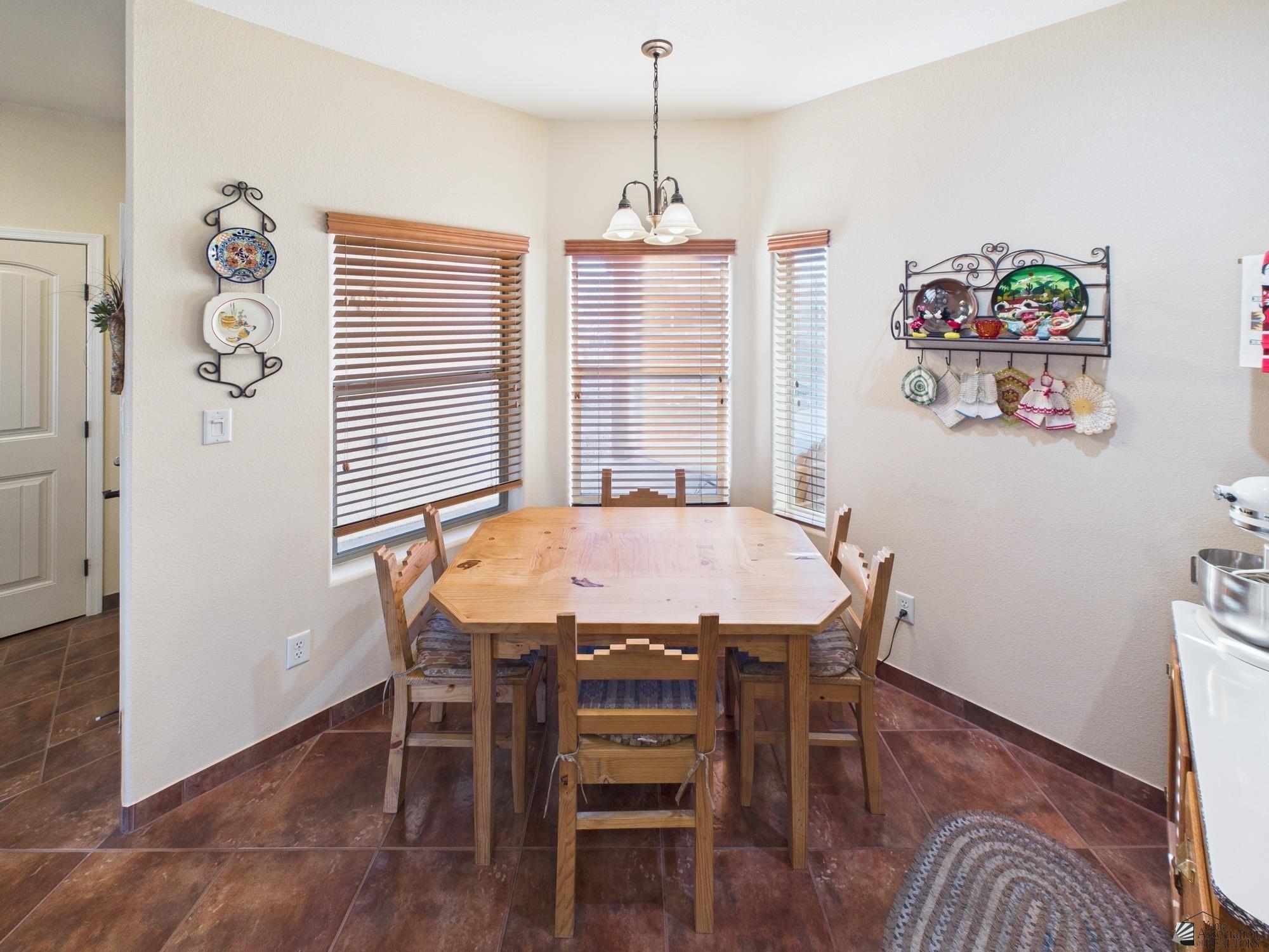 14340 E 49 Ln