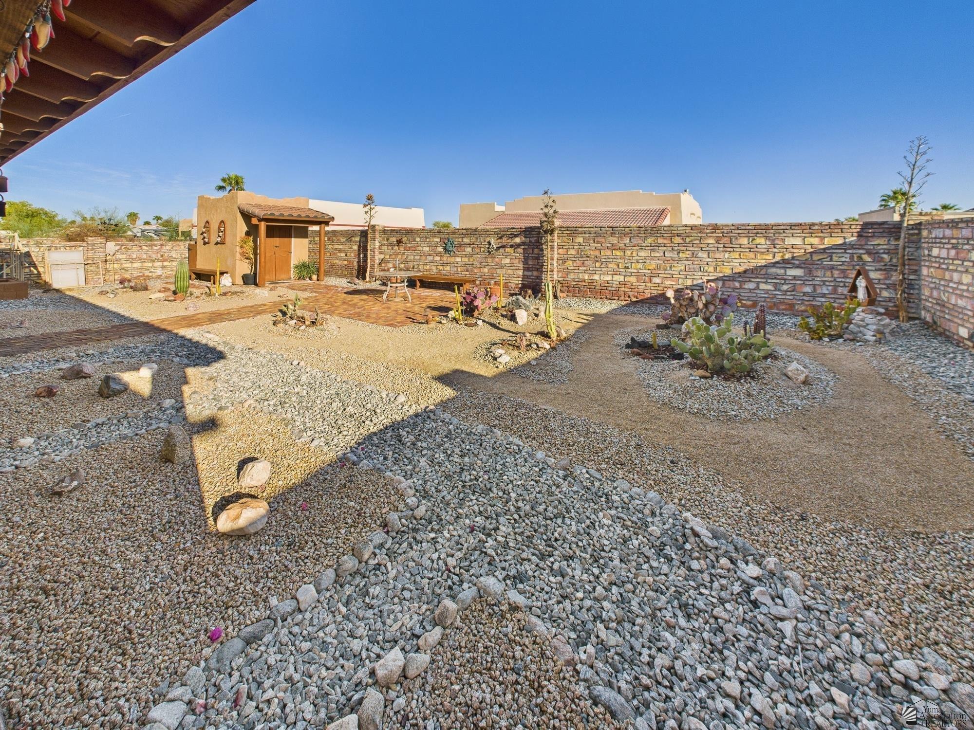14340 E 49 Ln