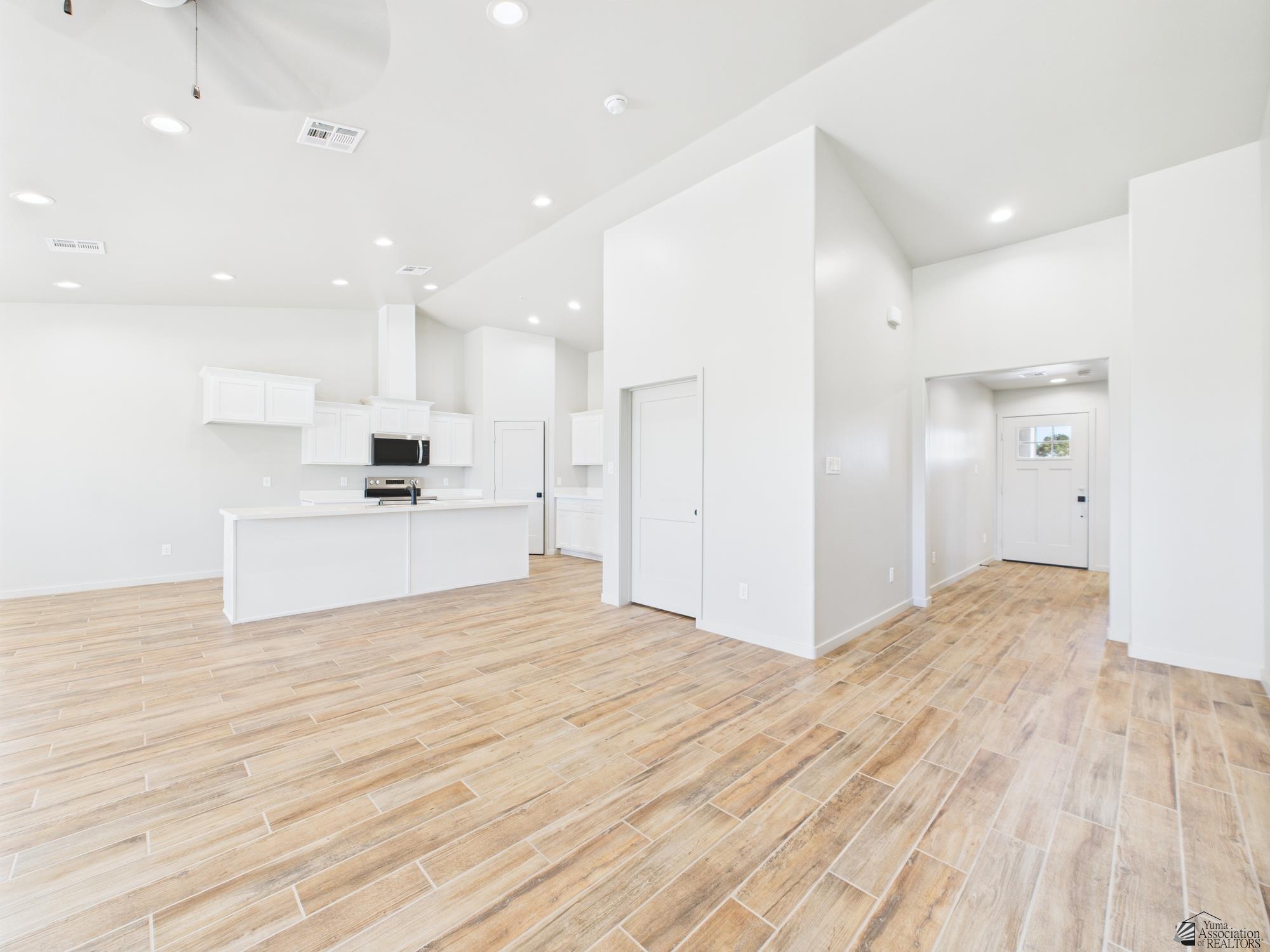 12116 E Calle Del Cid