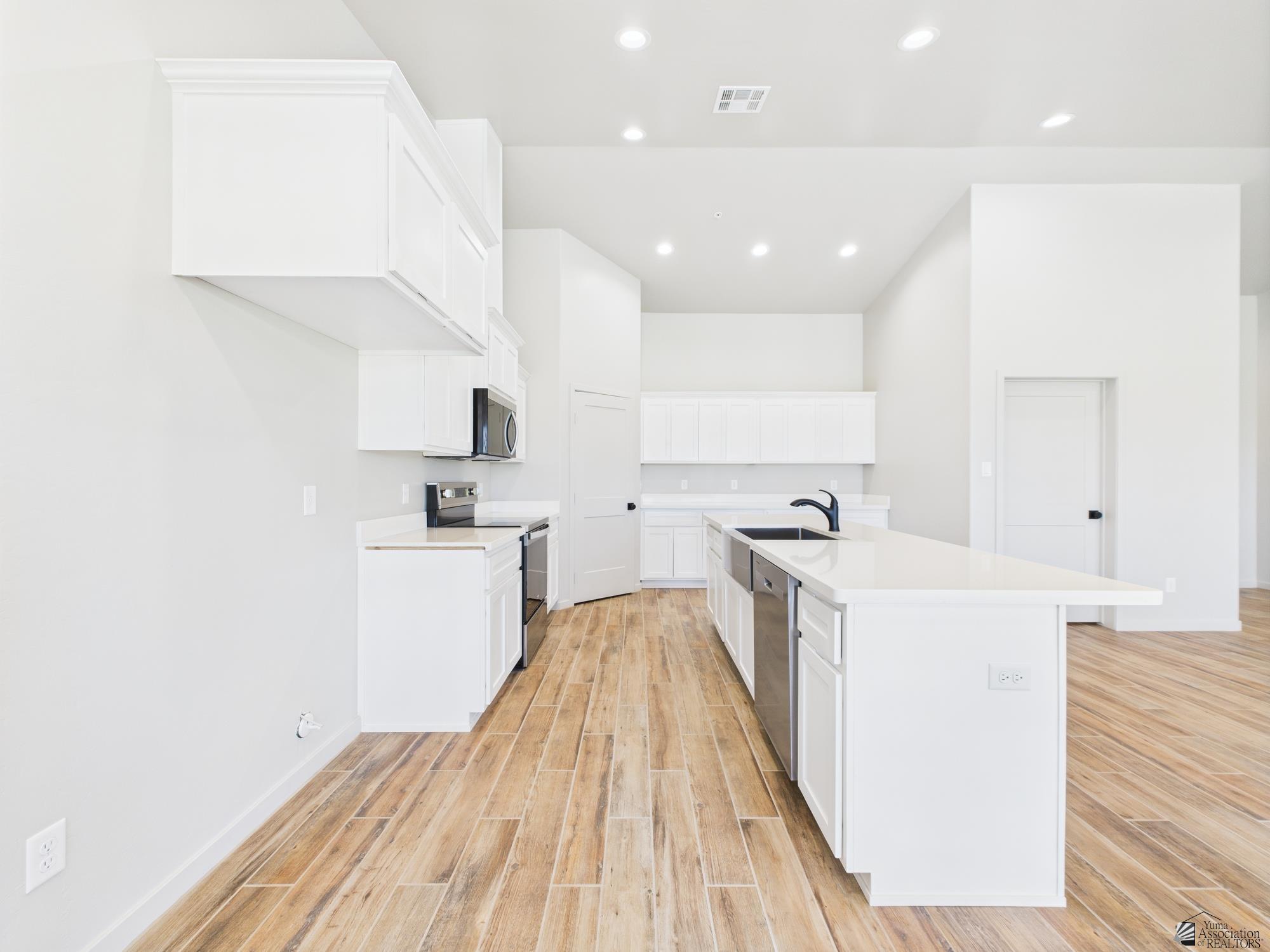 12116 E Calle Del Cid