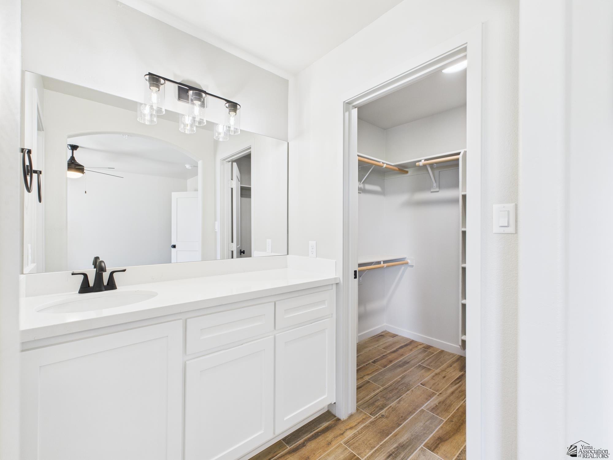 12116 E Calle Del Cid