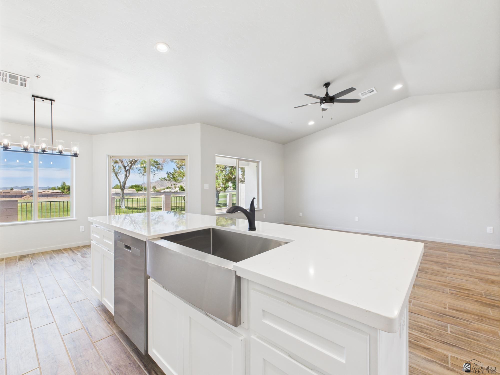 12116 E Calle Del Cid