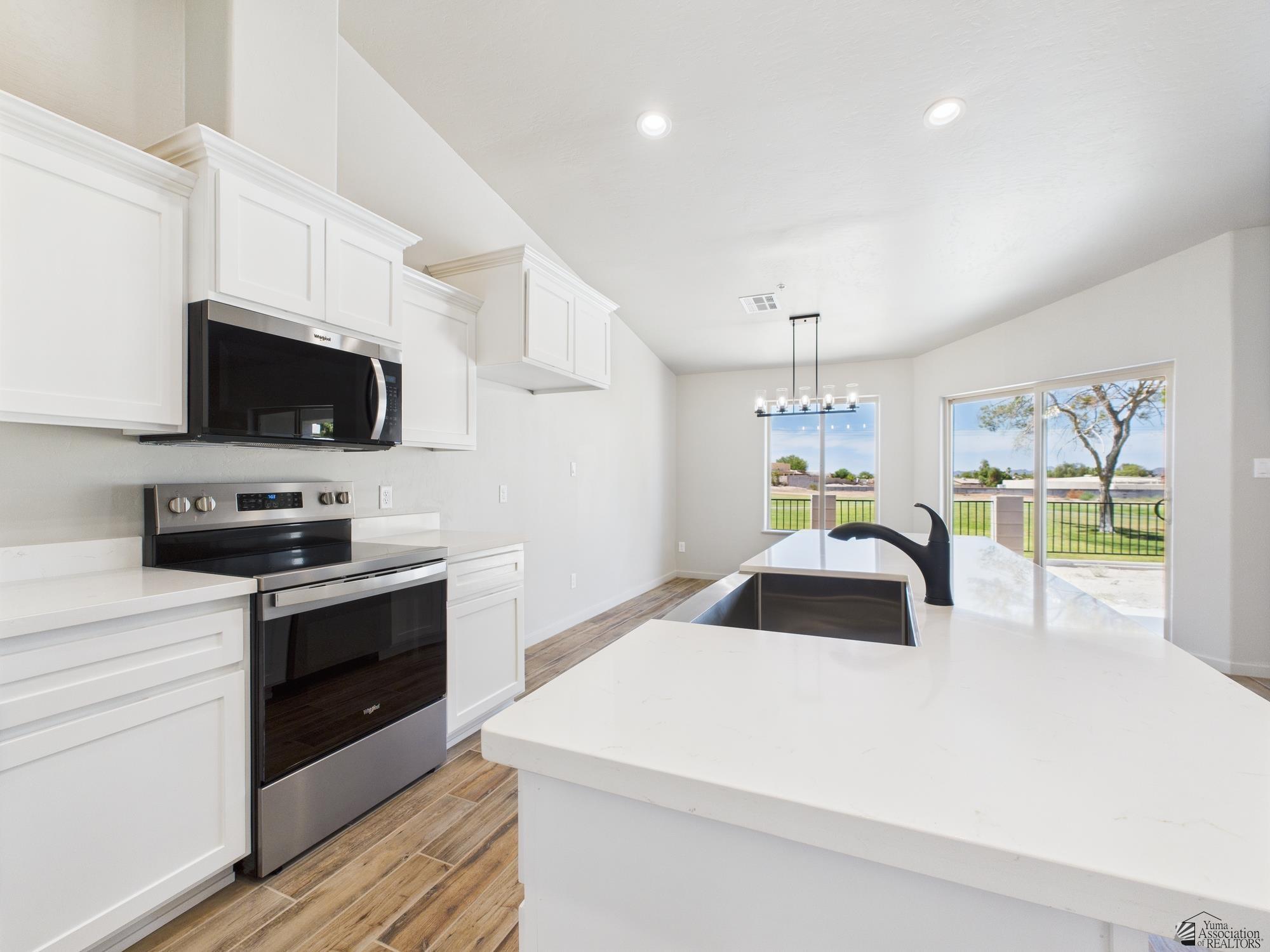 12116 E Calle Del Cid