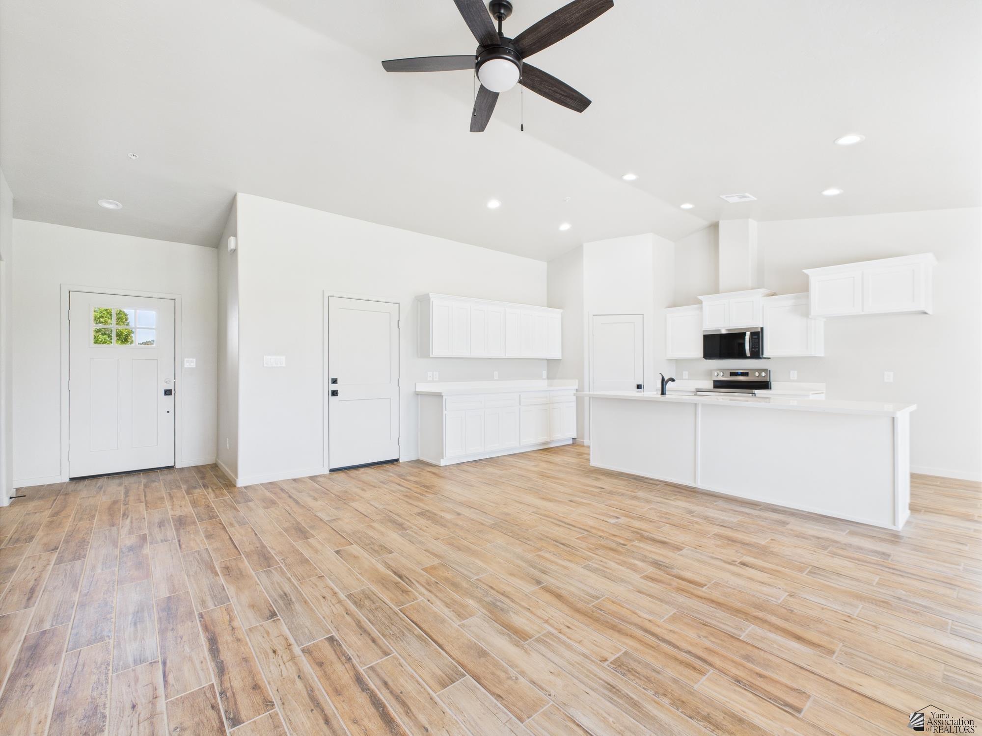 12116 E Calle Del Cid