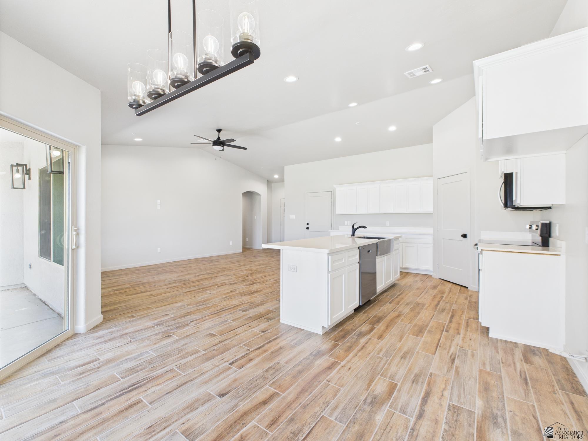12116 E Calle Del Cid