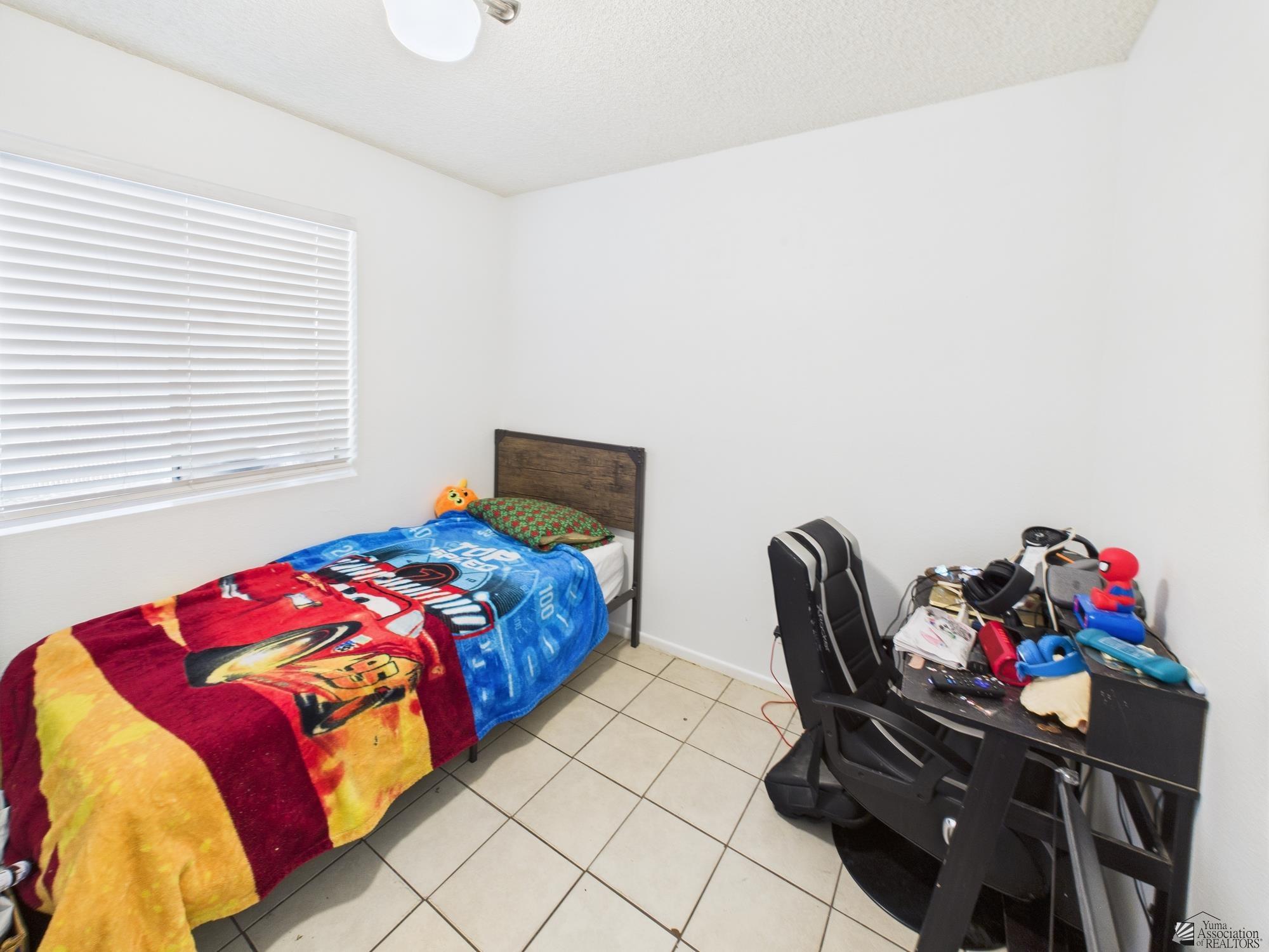 4110 W Linda Ln