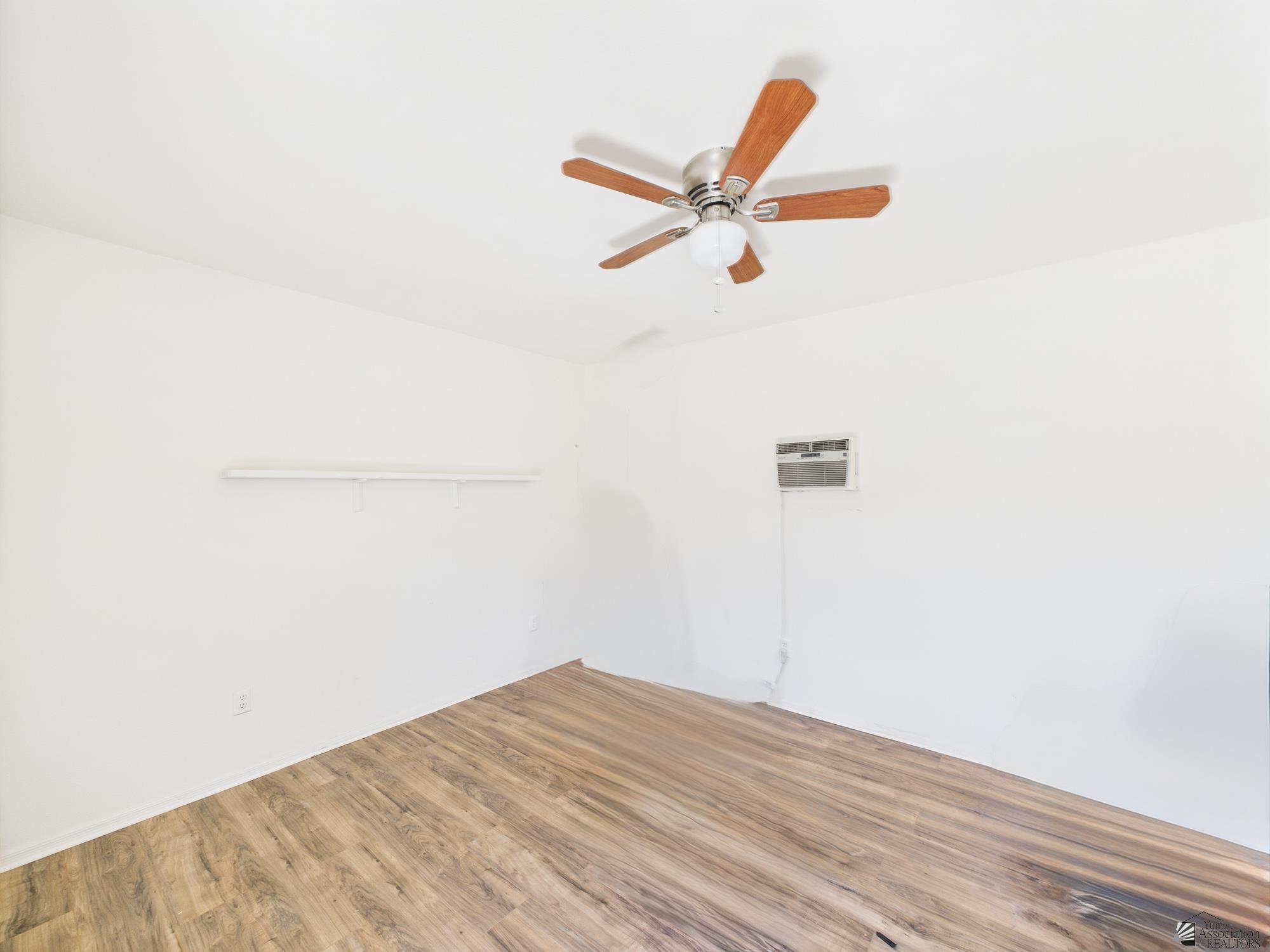 4110 W Linda Ln