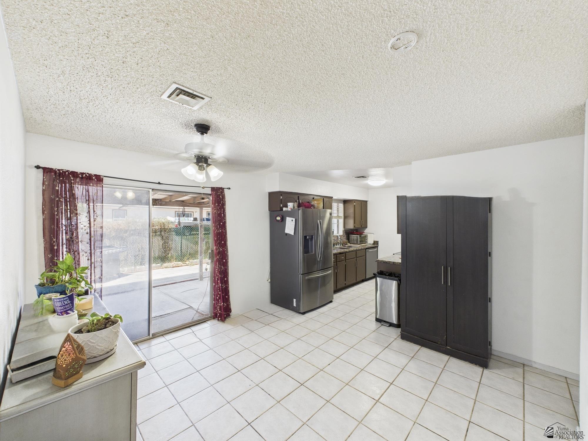 4110 W Linda Ln