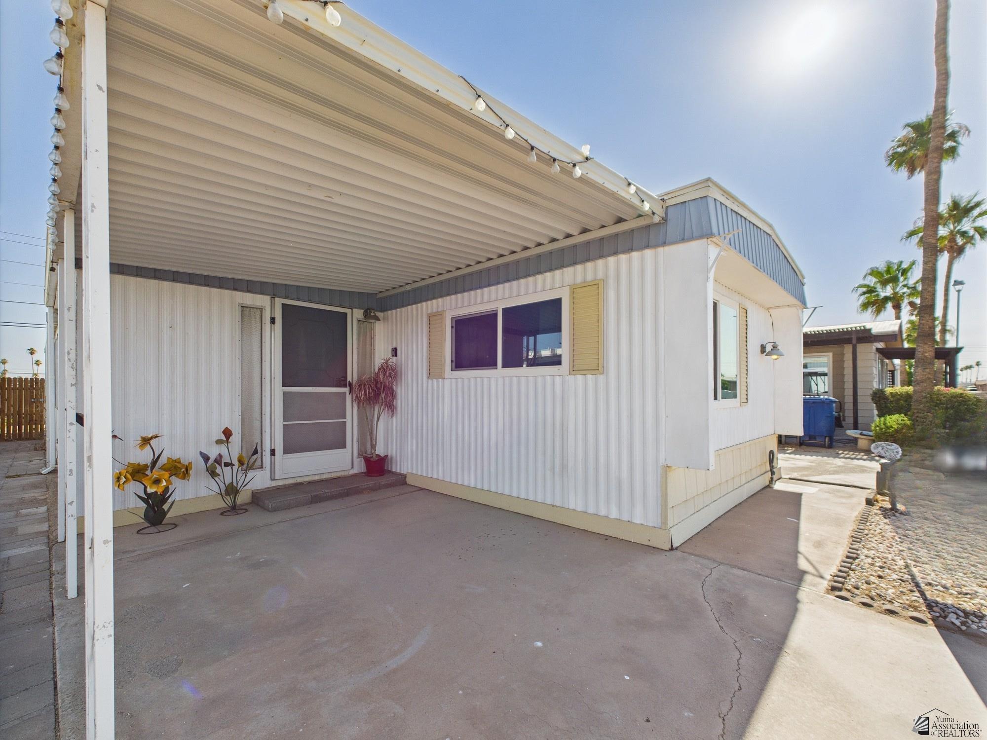 528 W Rainbow Ln
