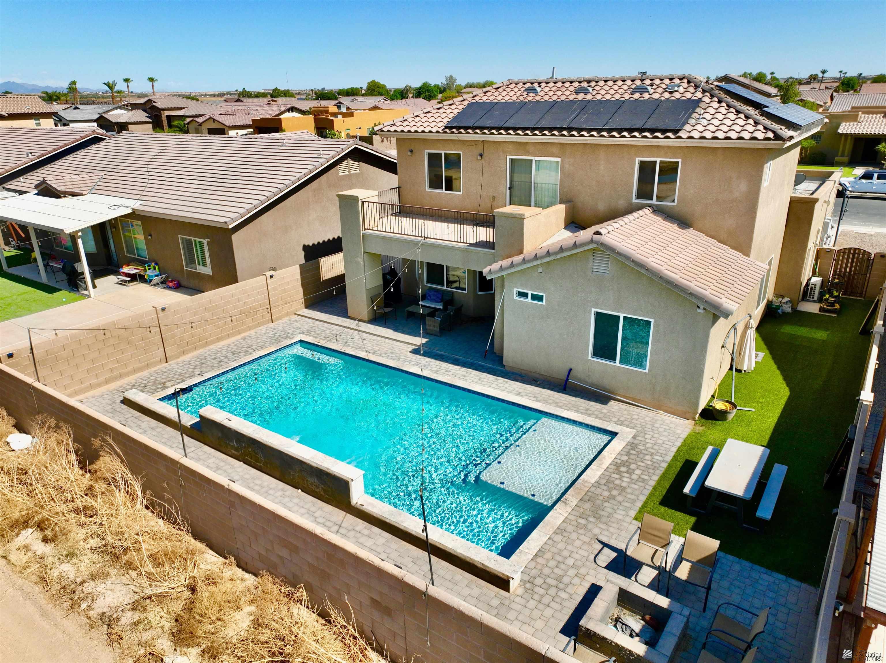 3774 W 36 St