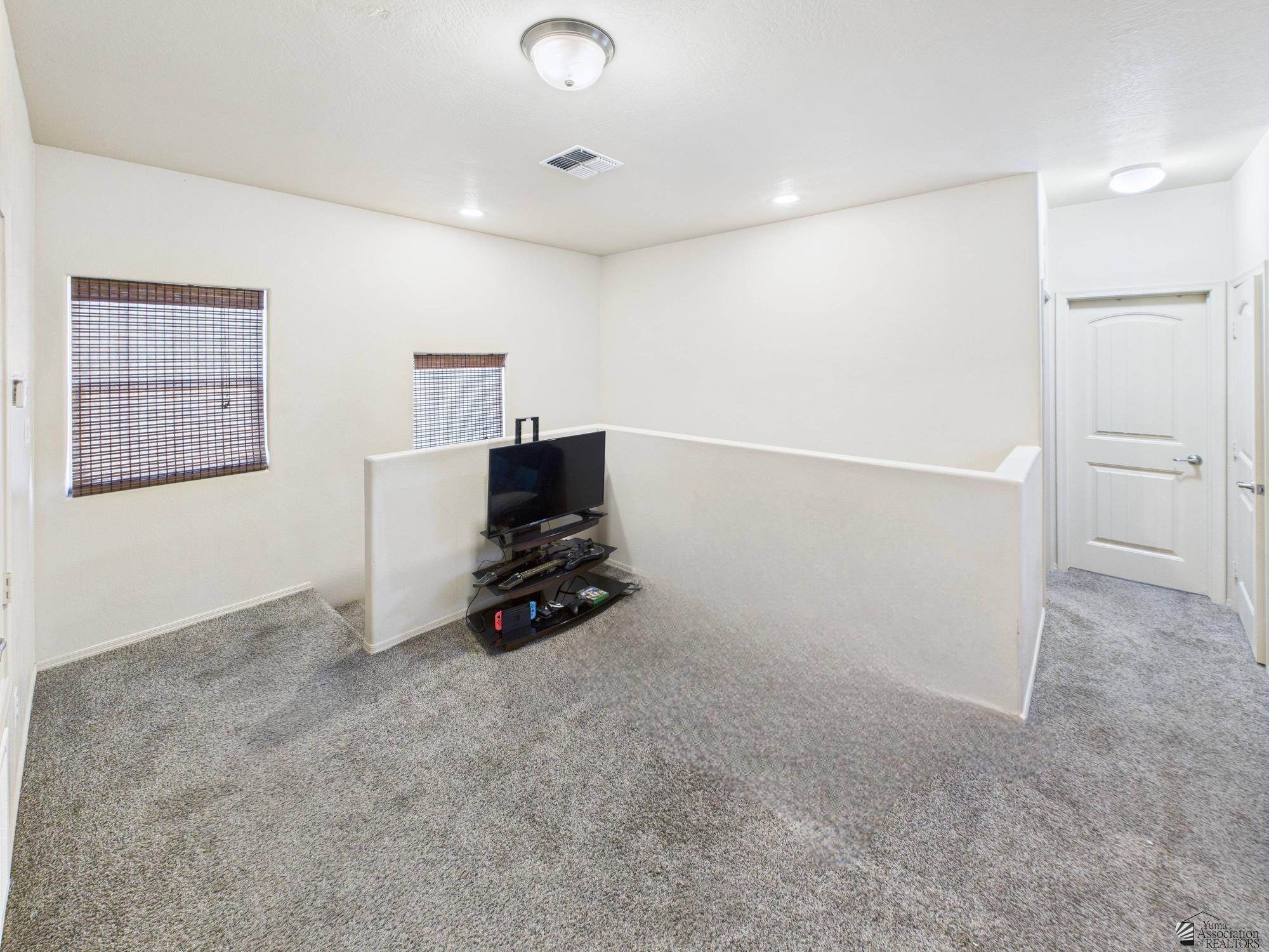 3774 W 36 St