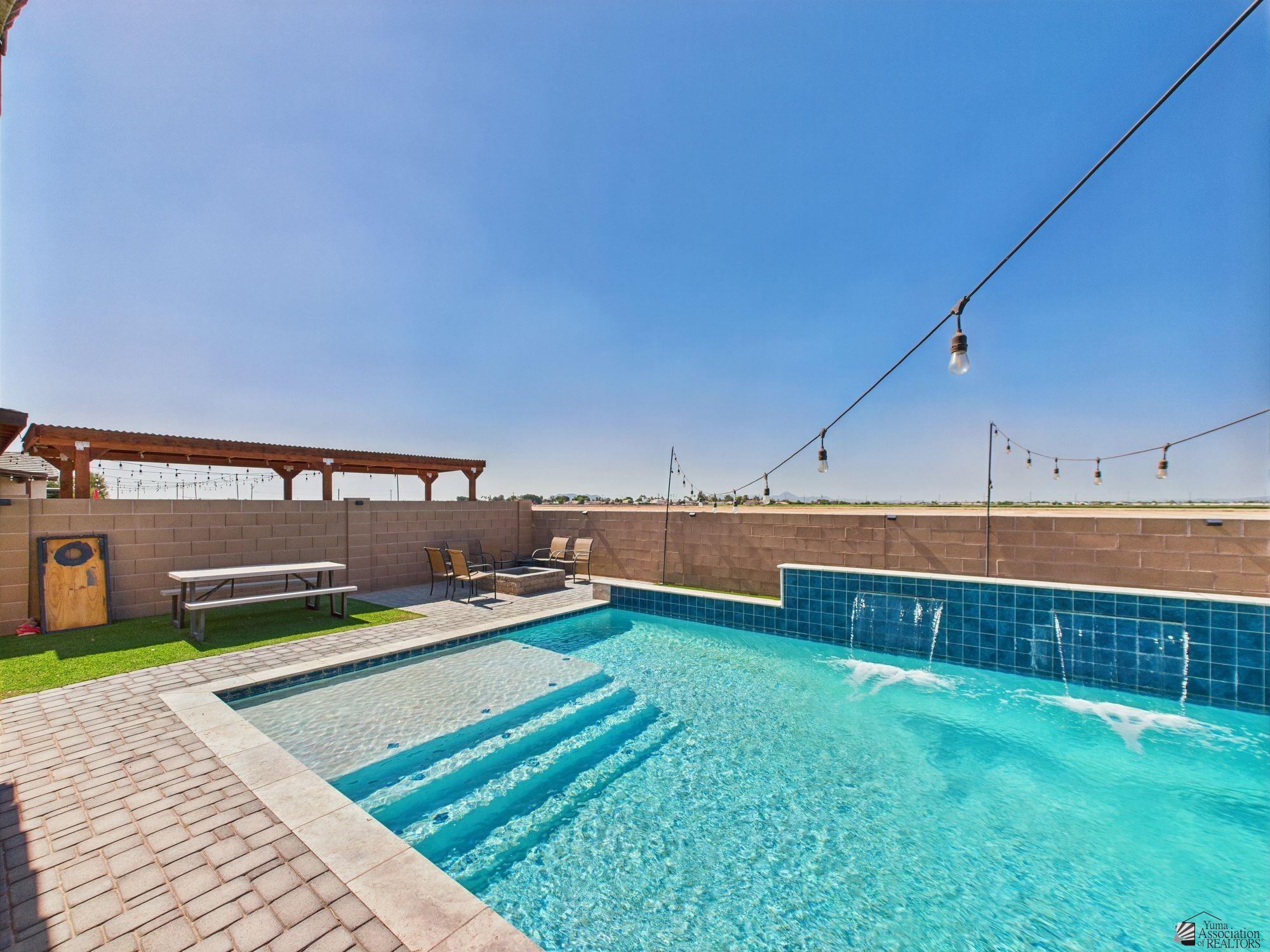 3774 W 36 St