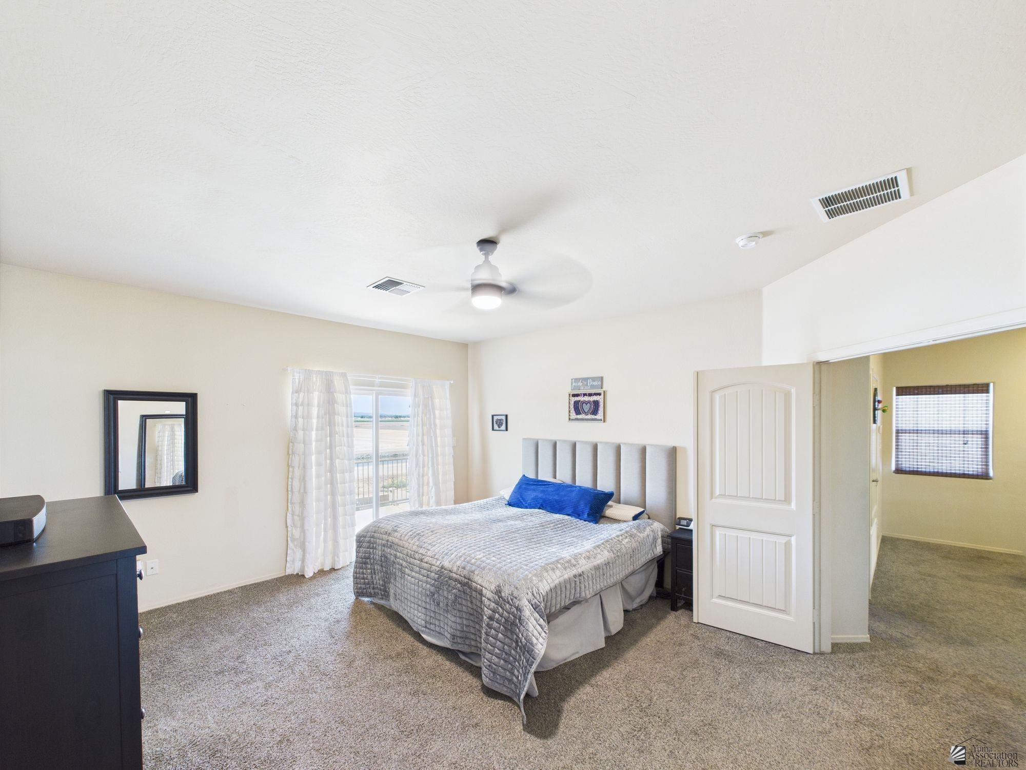 3774 W 36 St