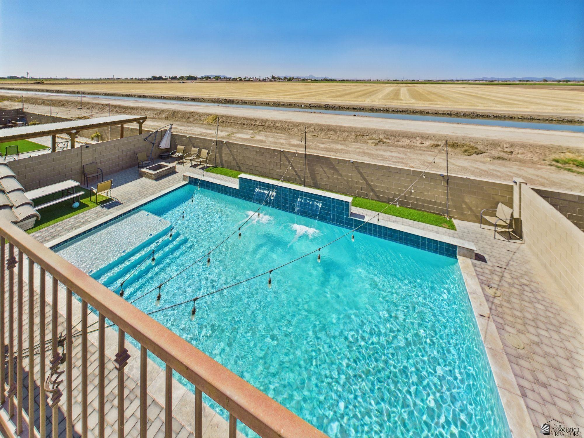 3774 W 36 St