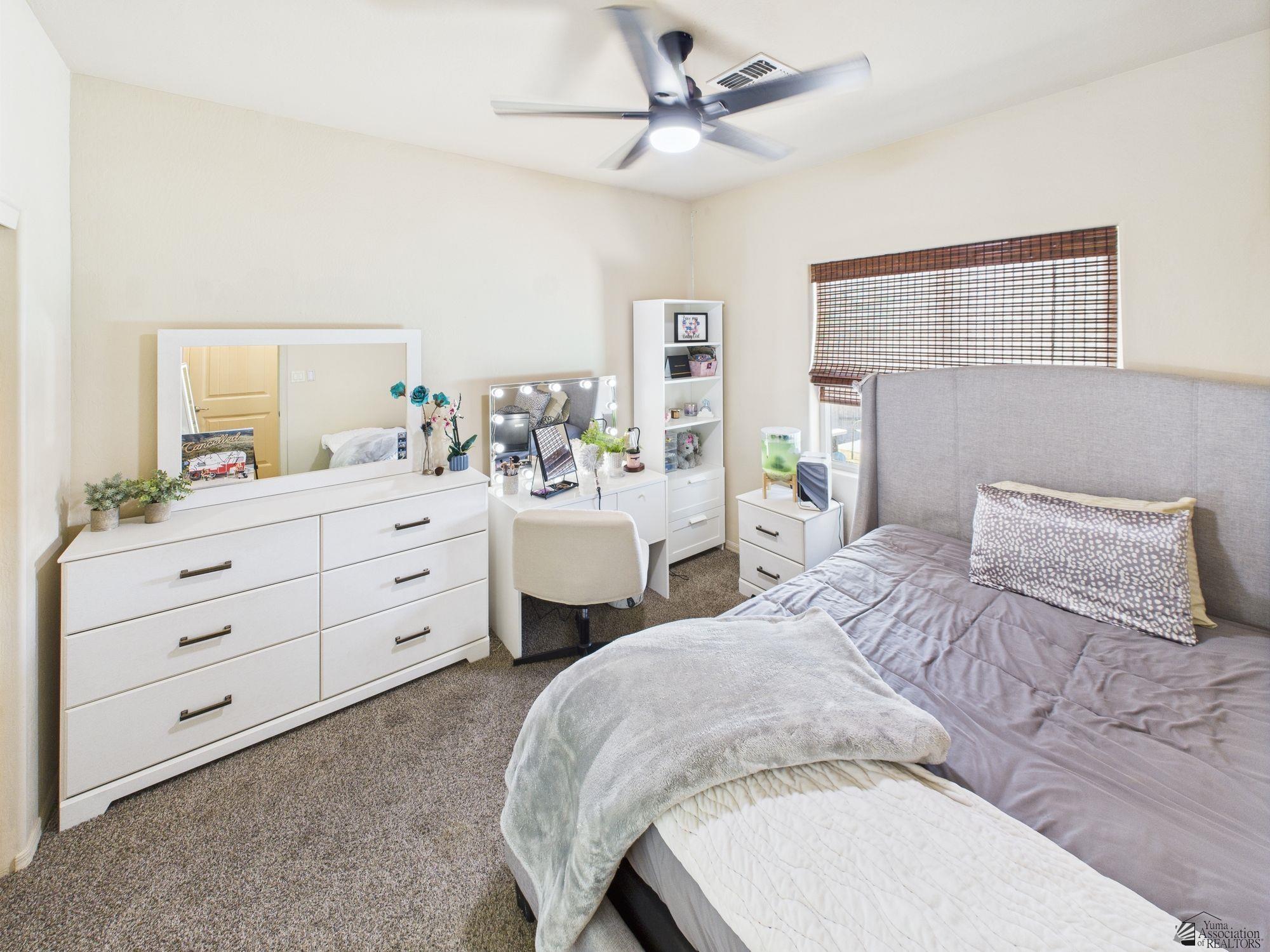 3774 W 36 St
