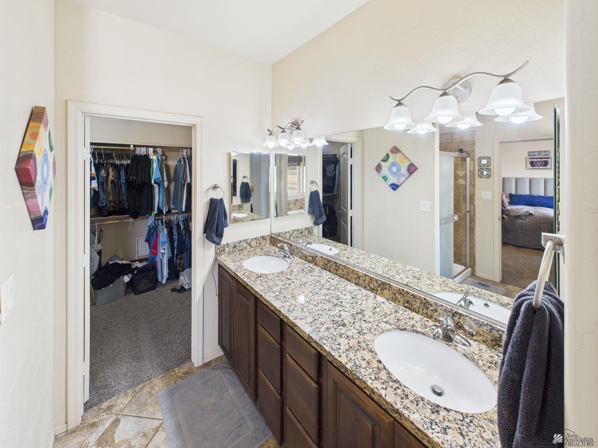 3774 W 36 St