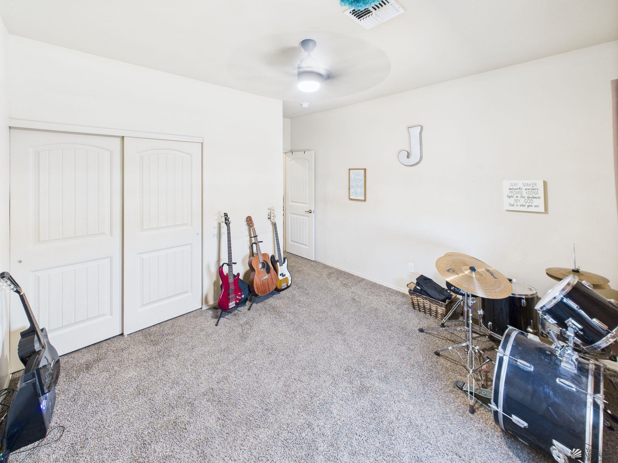 3774 W 36 St