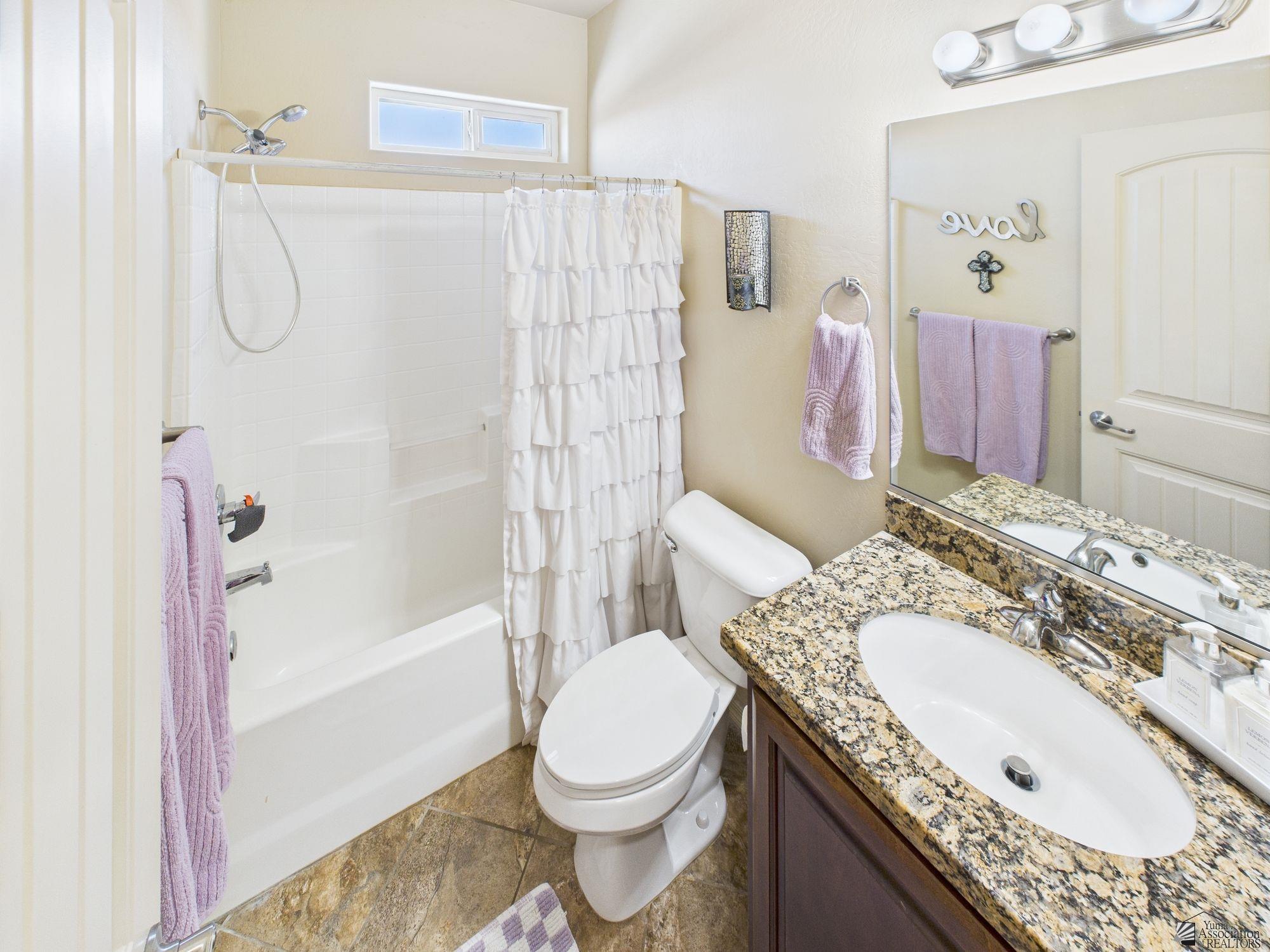 3774 W 36 St