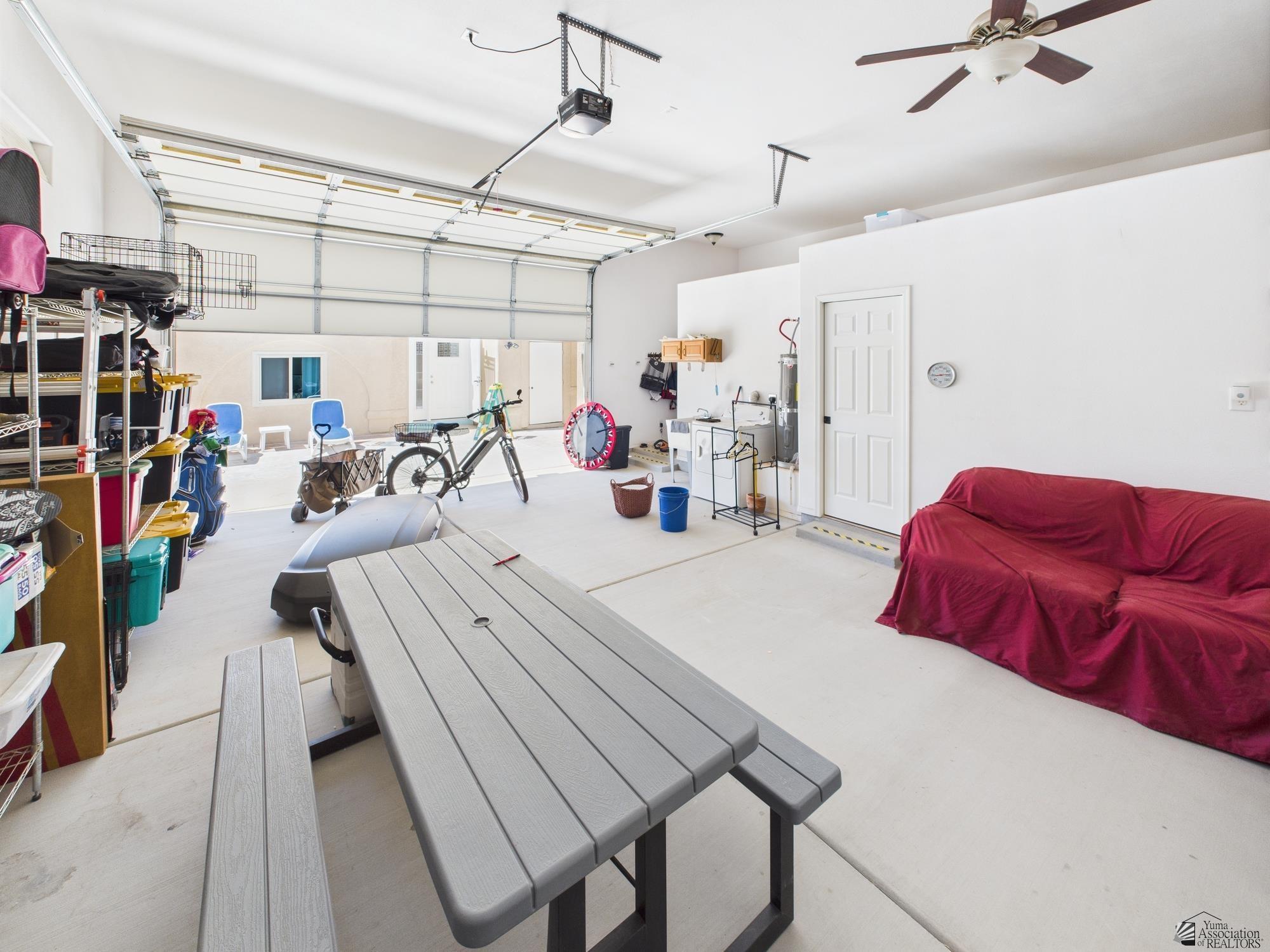 13822 E 53 Dr