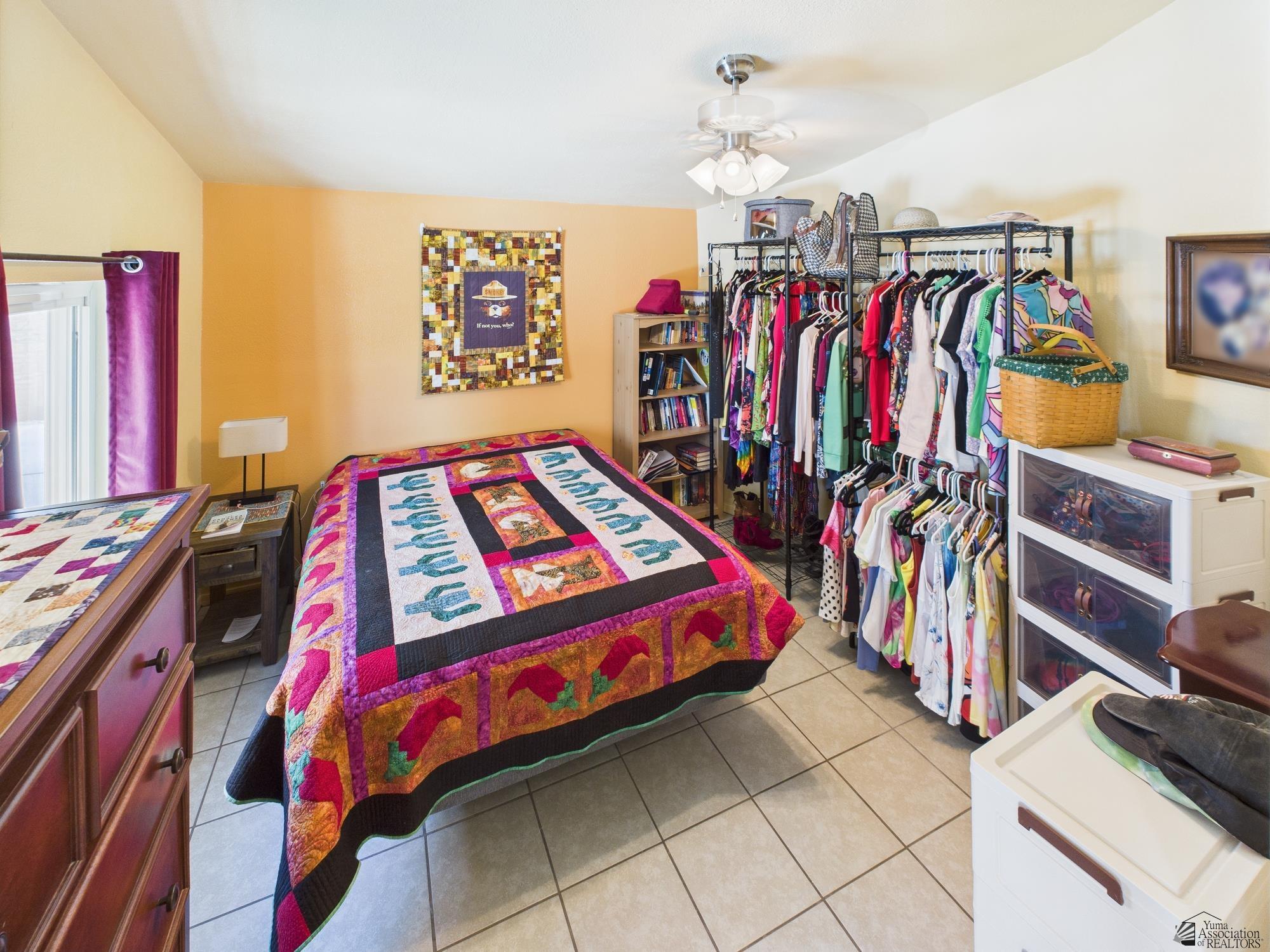 13822 E 53 Dr