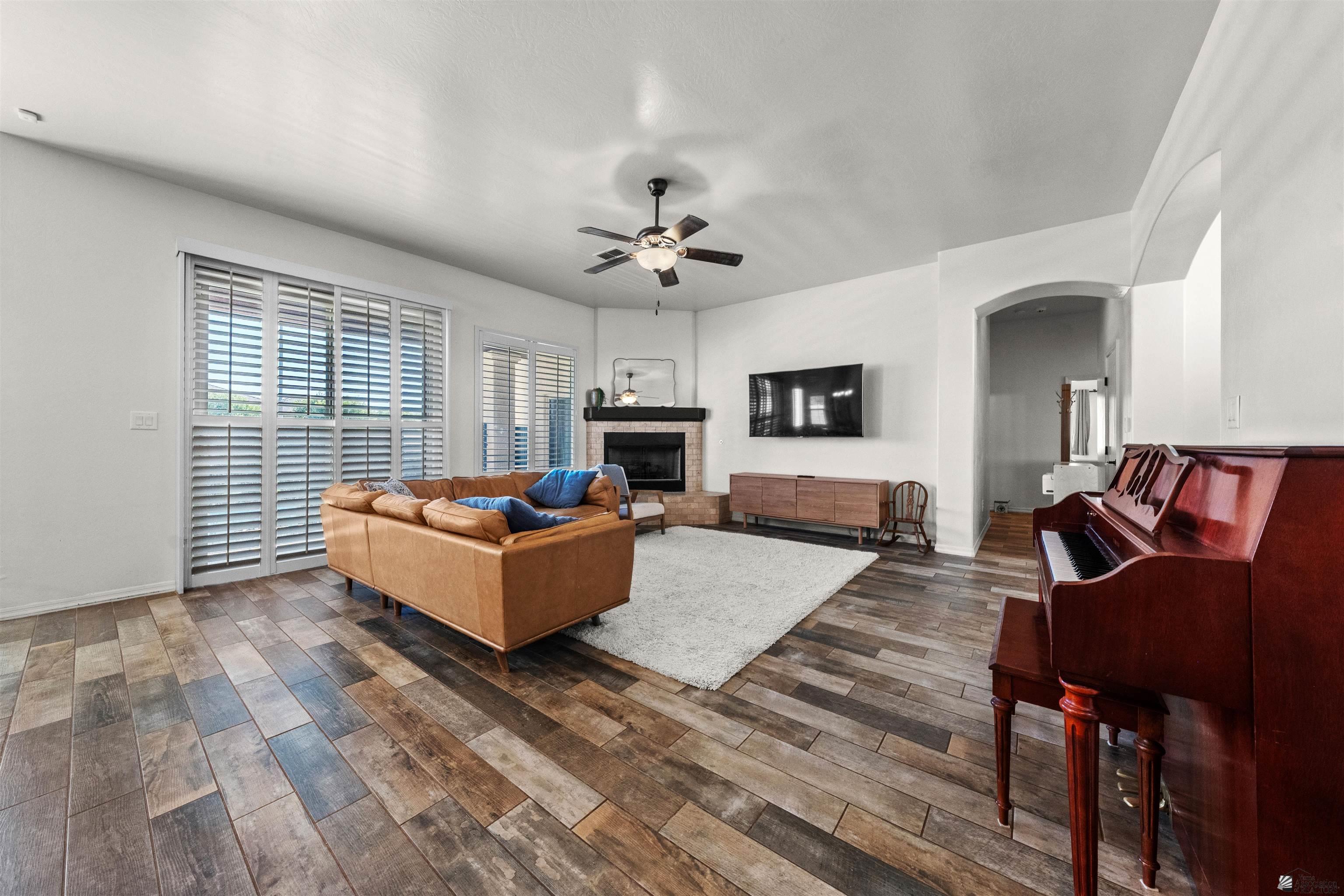 3795 S Bella Vista Dr